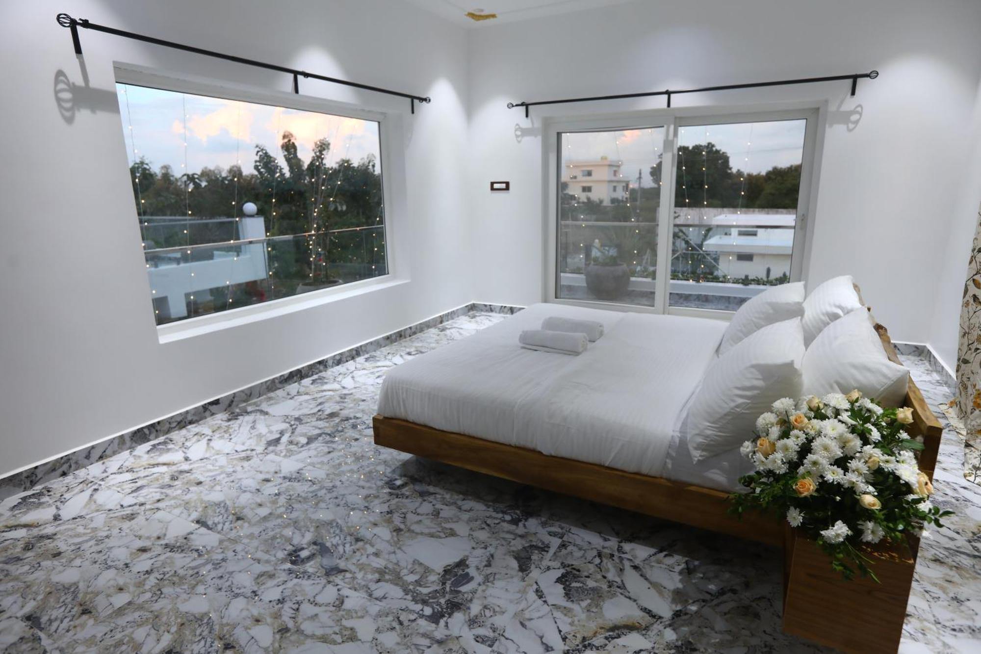Poorna Farmhouse With Private Pool And Jacuzzi Hyderabad