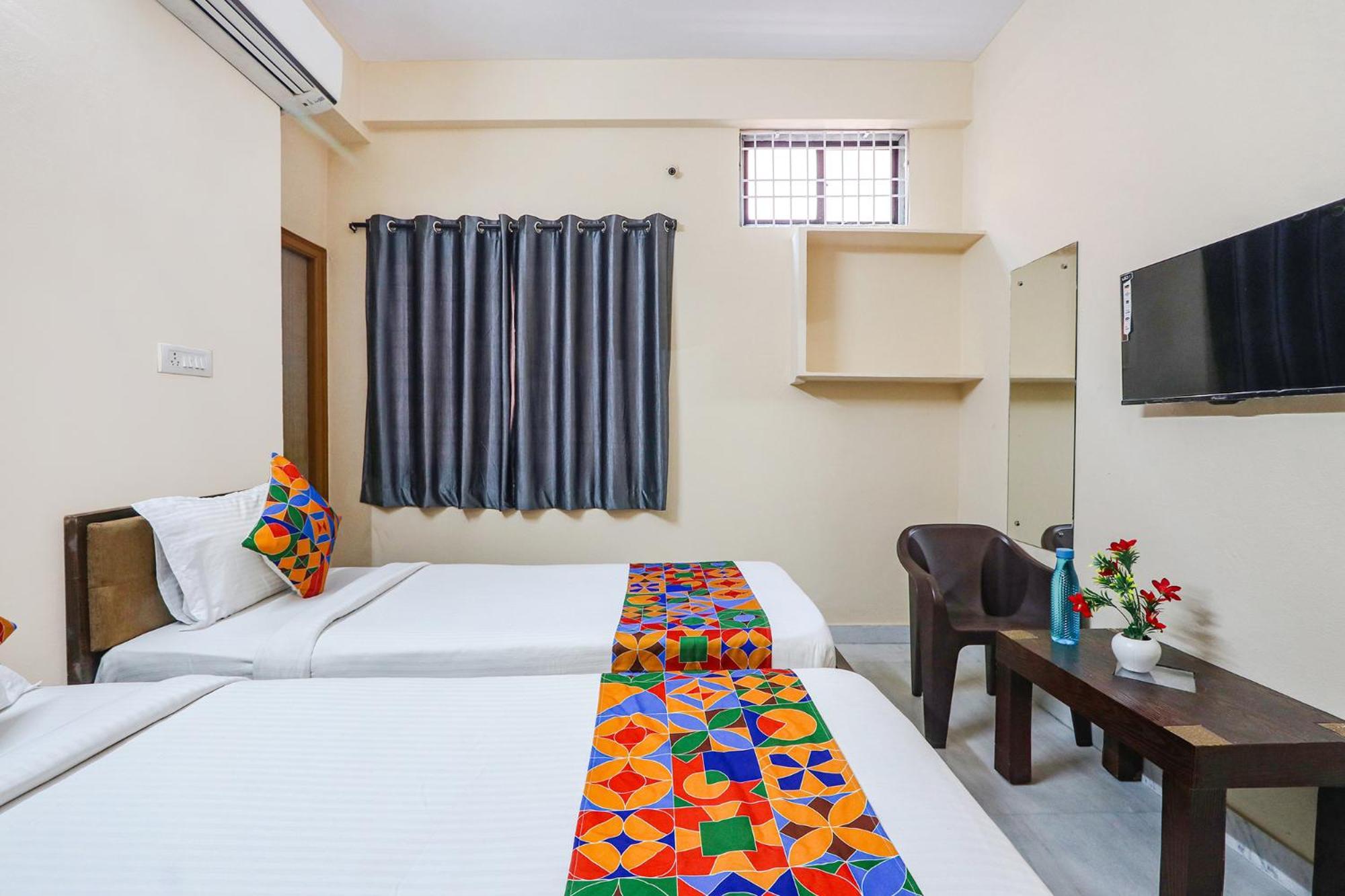 Hotel Fabhotel Prestige Castle - Nr Kims Hospital, Kondapur