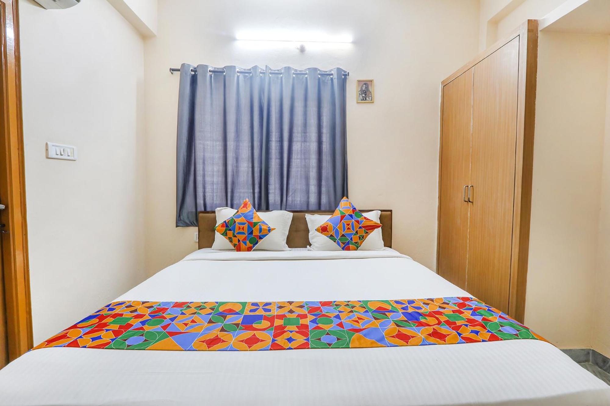Fabhotel Prestige Castle - Nr Kims Hospital, Kondapur Hyderabad