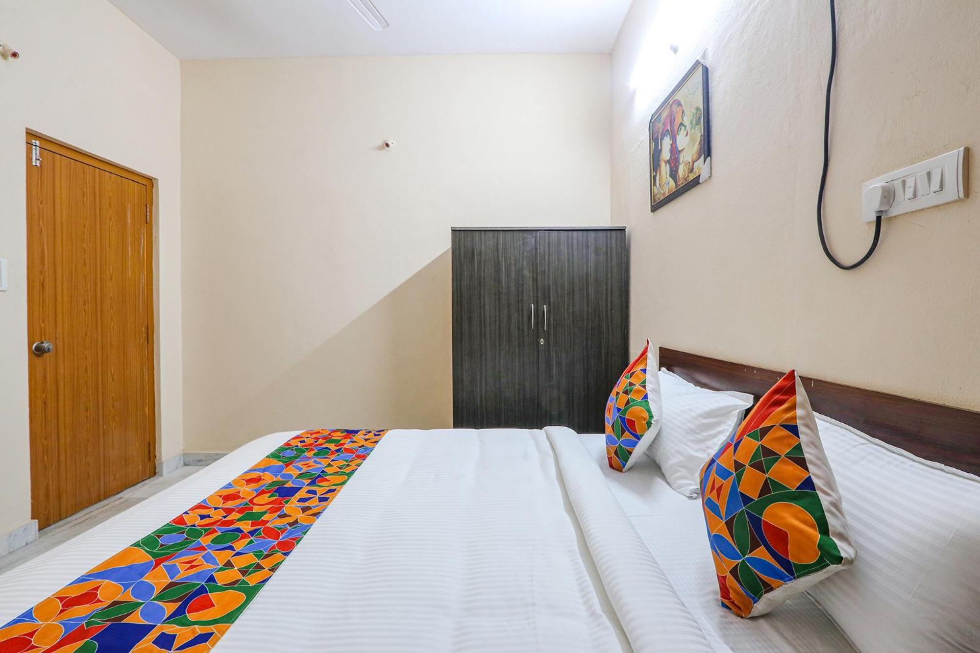 Hotel Fabhotel Prestige Castle - Nr Kims Hospital, Kondapur Hyderabad