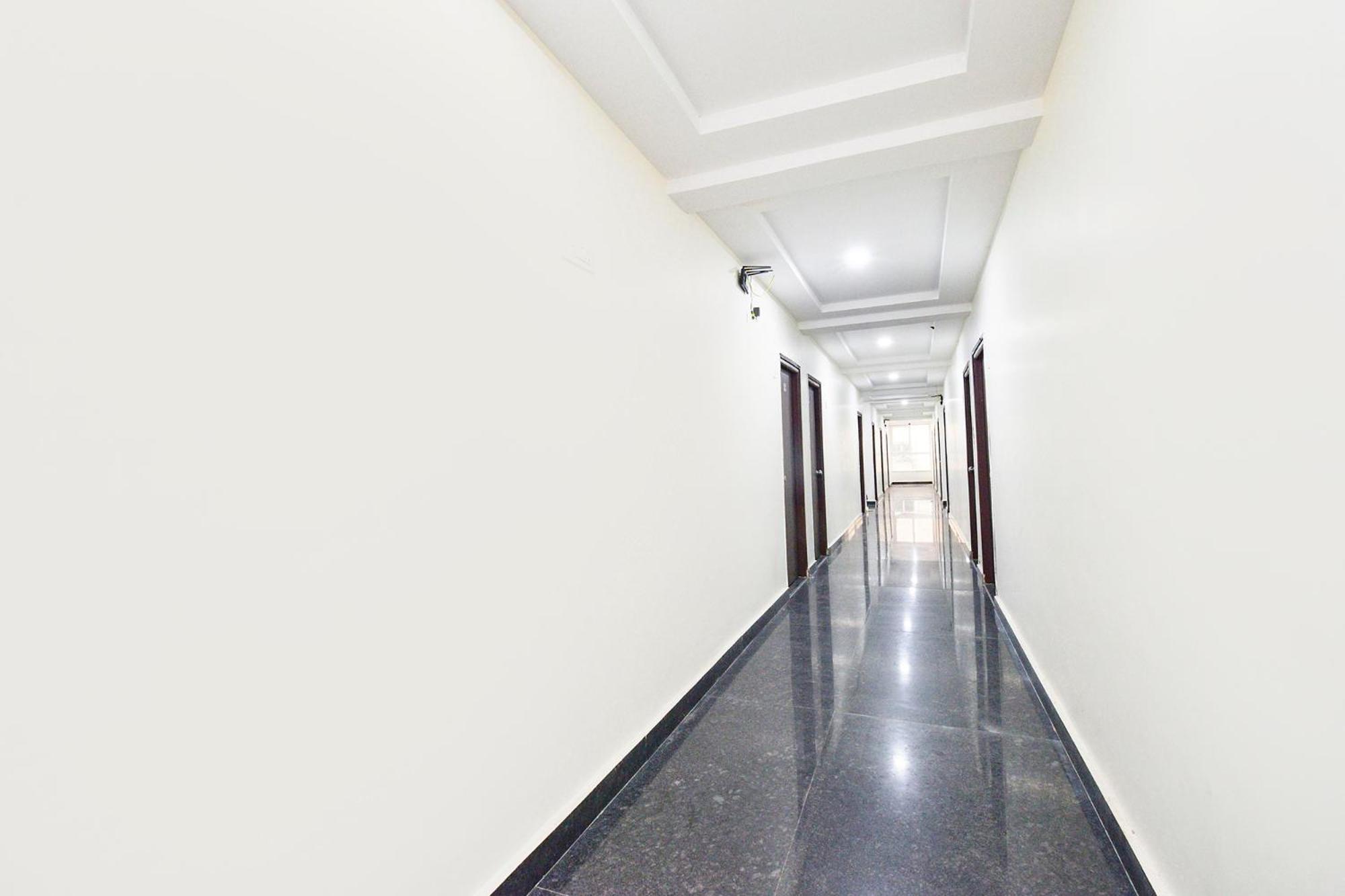 Hotel Fabhotel Joy Stayz - Nr Yashoda Hospital, Hitech Hyderabad