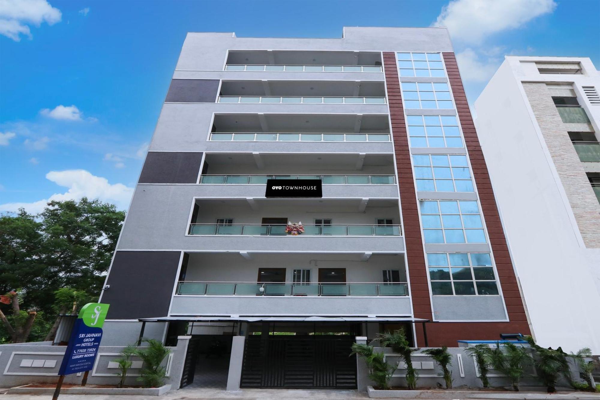 Collection O Sri Jahnavi Group Besides Yashoda Hospital Hitec 3*
