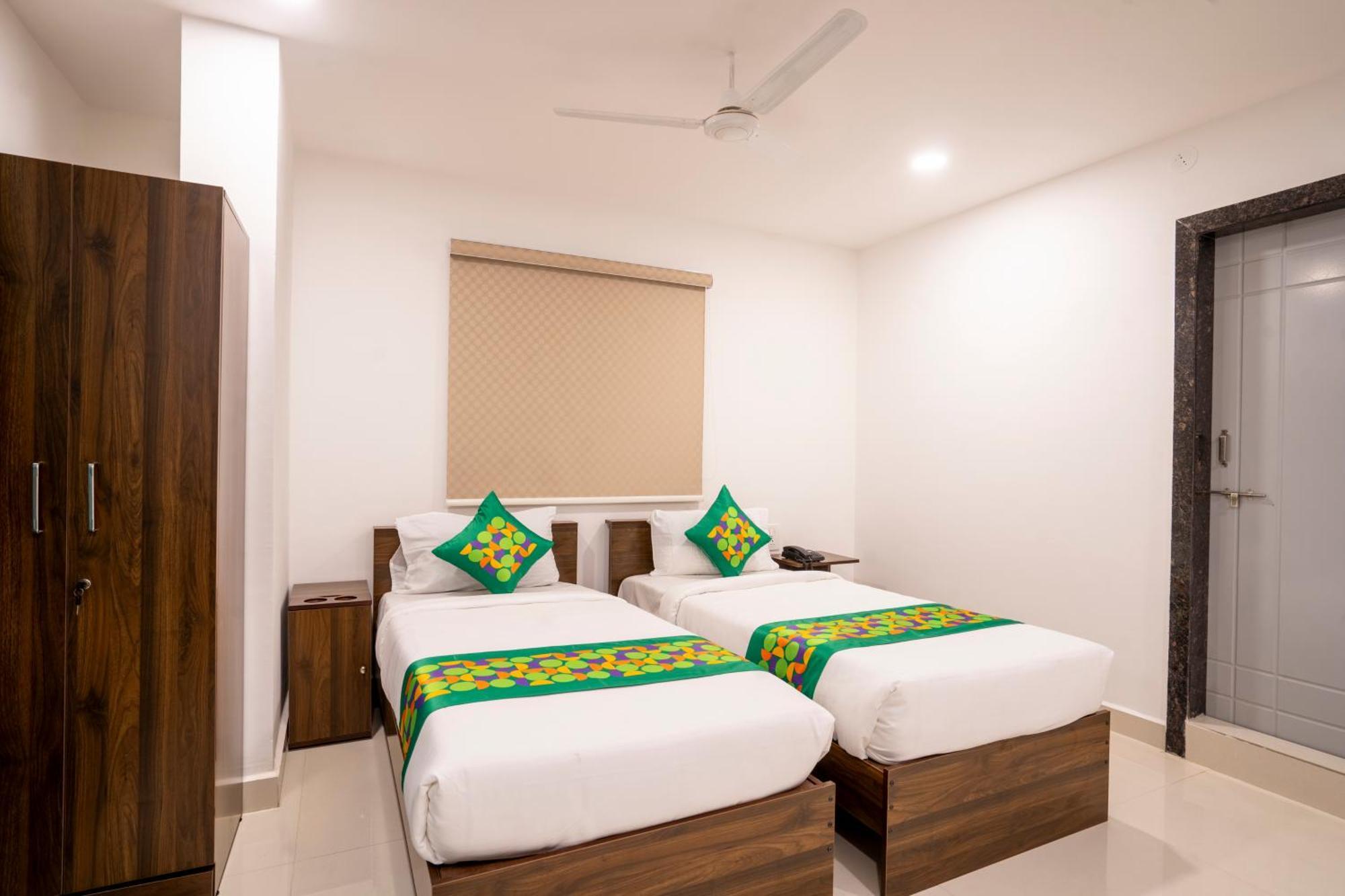 Hotel Treebo De Alphabet Gachibowli 3*