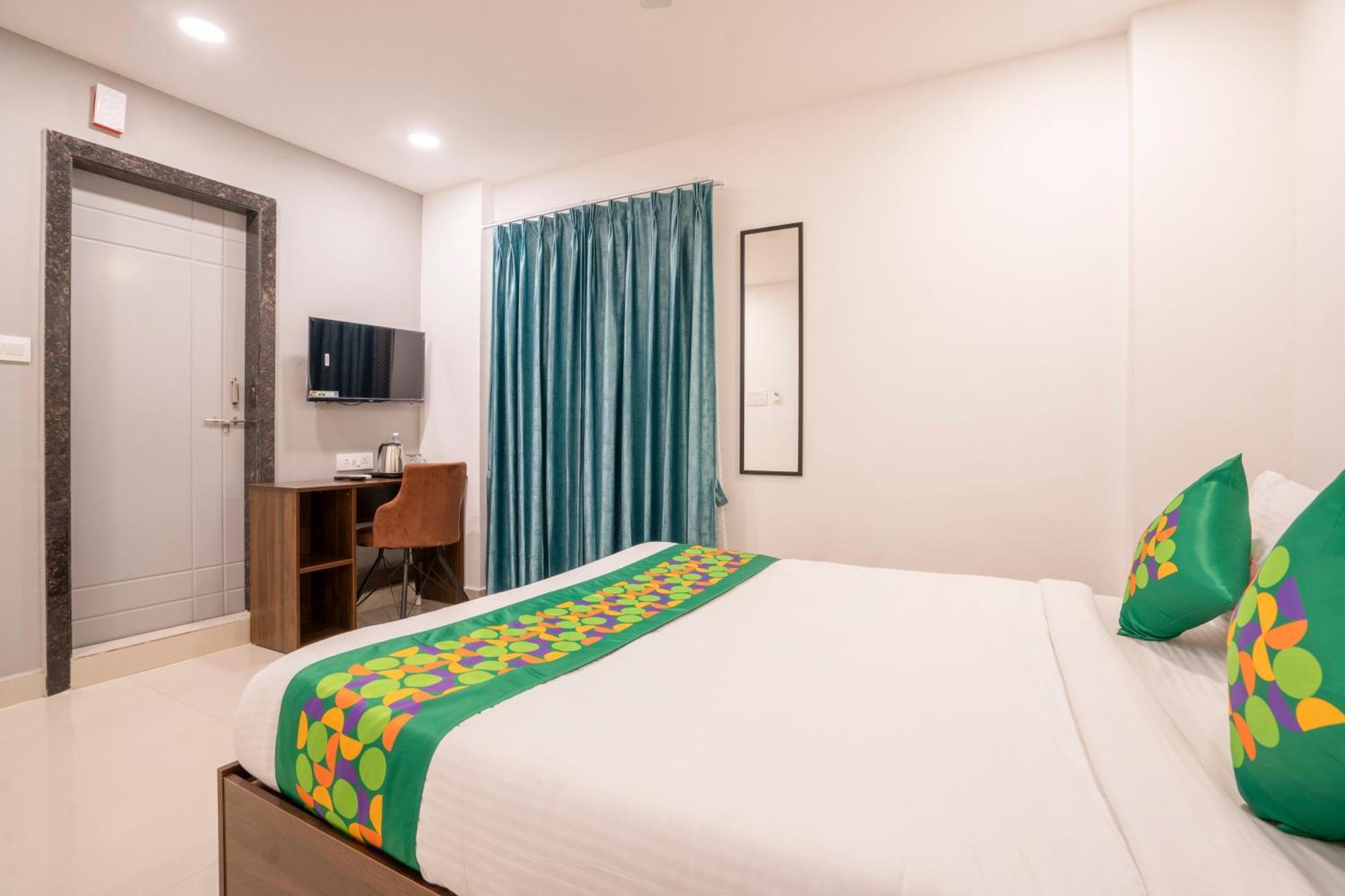 Treebo De Alphabet Gachibowli 3*