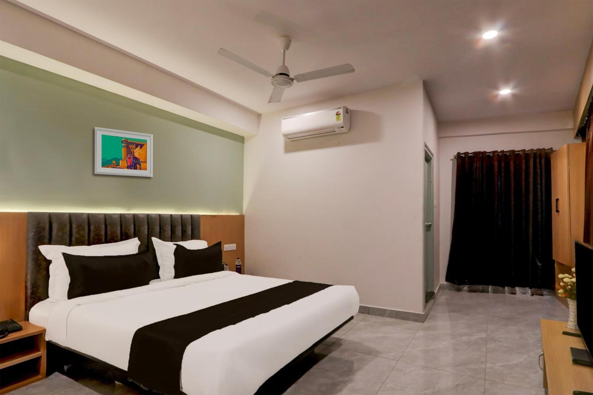 Super Townhouse Lotus Grand Hyderabad