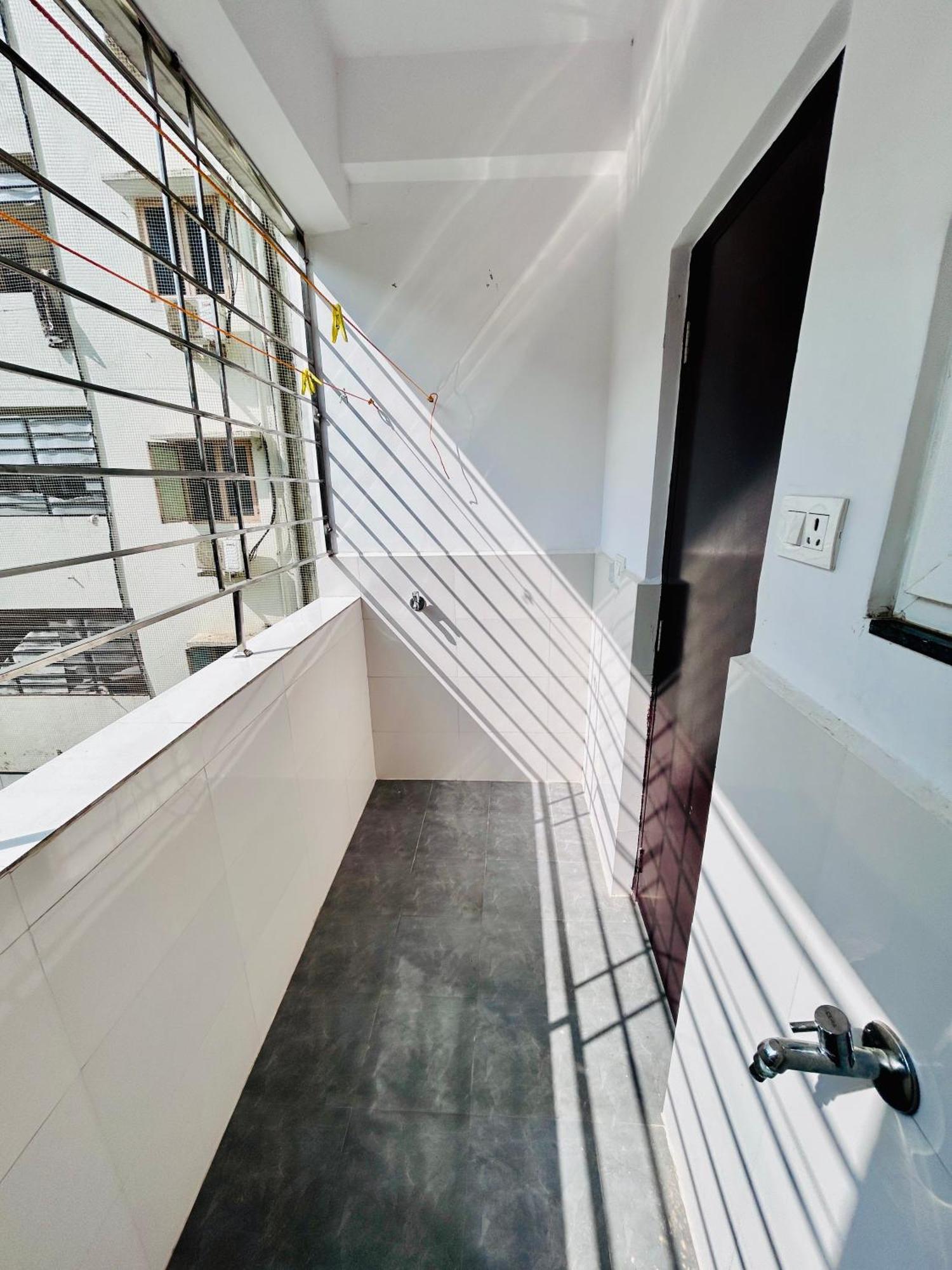 Mee Homes Madhapur Family Fully Furnished 2 Bhk Premium Flats 302 Apartment