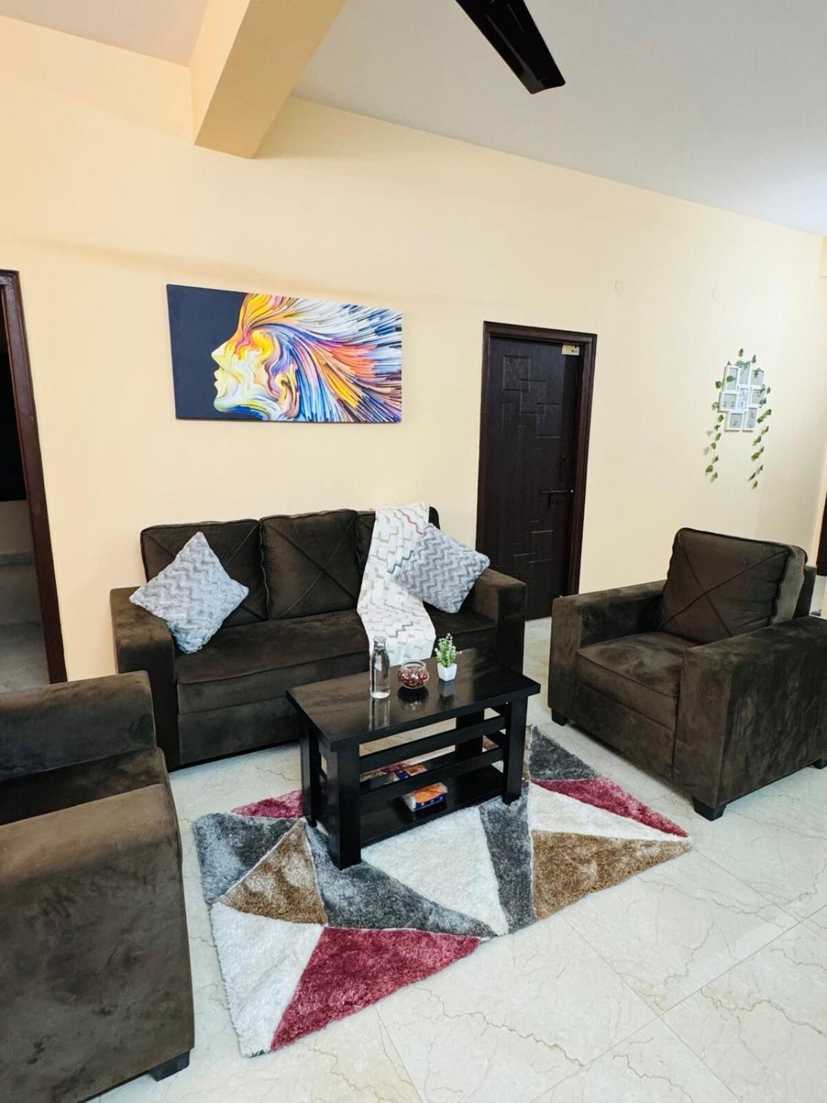 Charter 3bhk Luxurious Flat In Manikonda Apartment