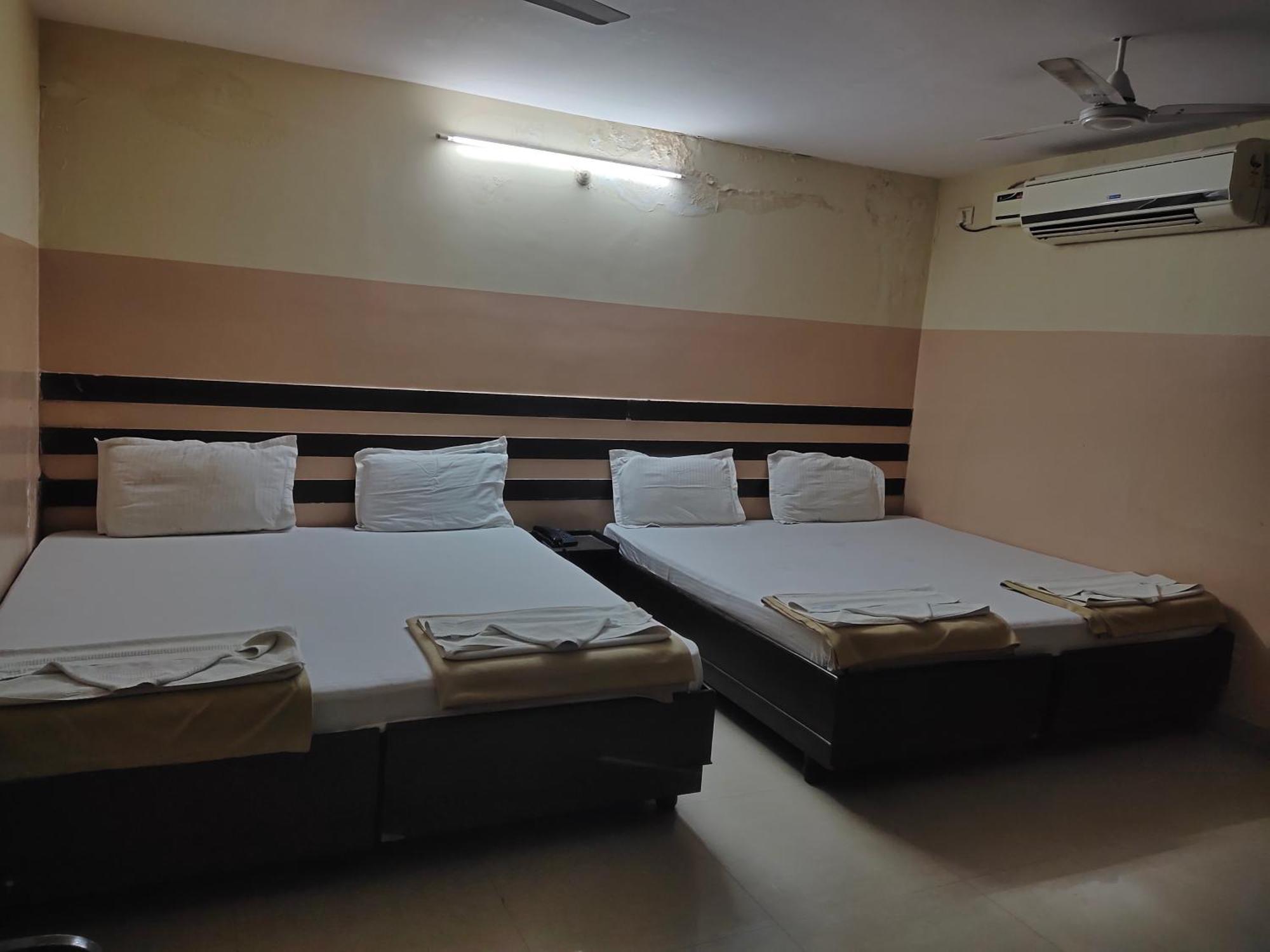Hotel Suprahbat 2*