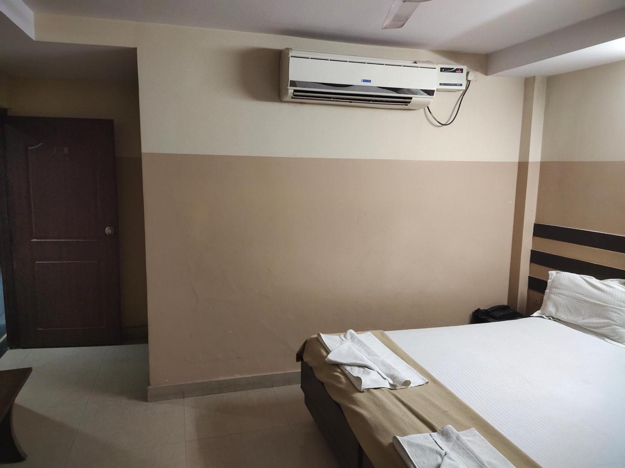 Suprahbat Hotel 2*