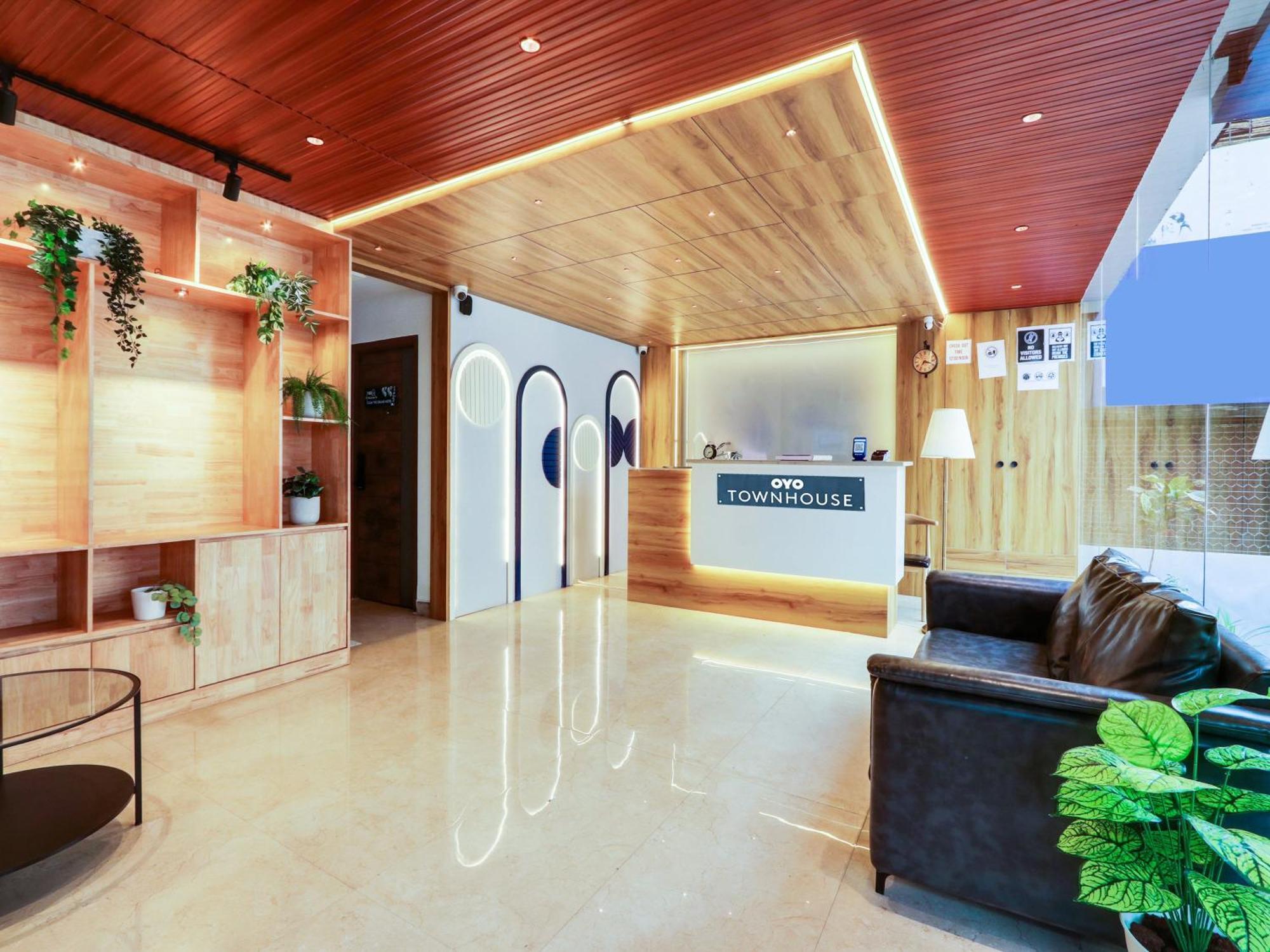 Townhouse Casa Grand Hotel