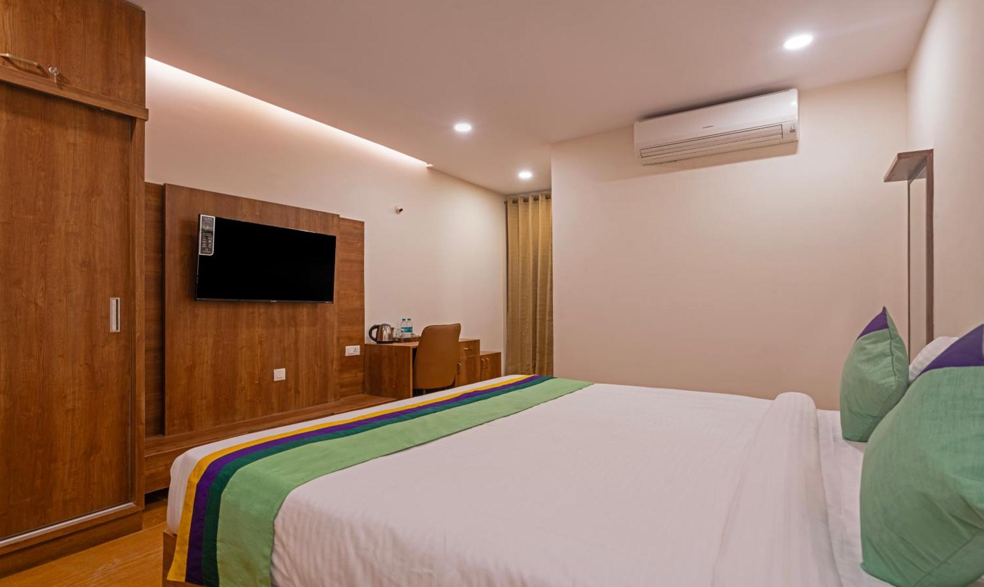 Treebo Sy Inn, Gachibowli Dlf 3*