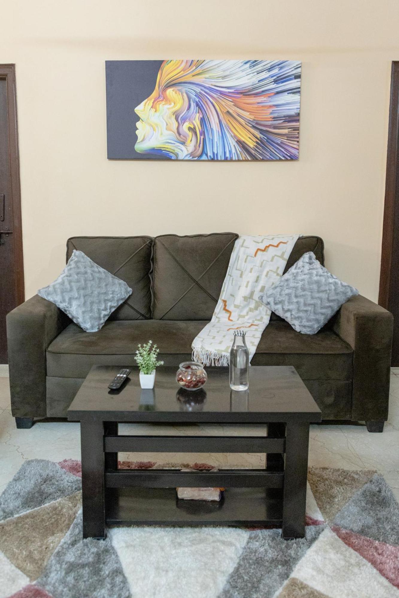 Apartment Charter 3bhk Luxurious Flat In Manikonda