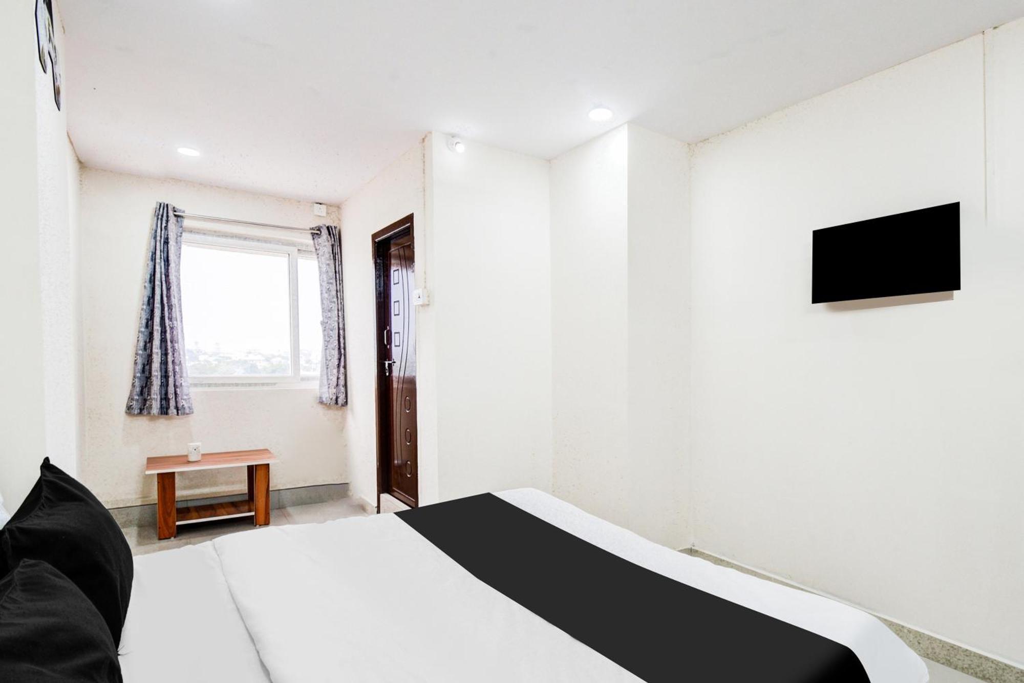 O 83149 New Dream Valley Hotel Hyderabad