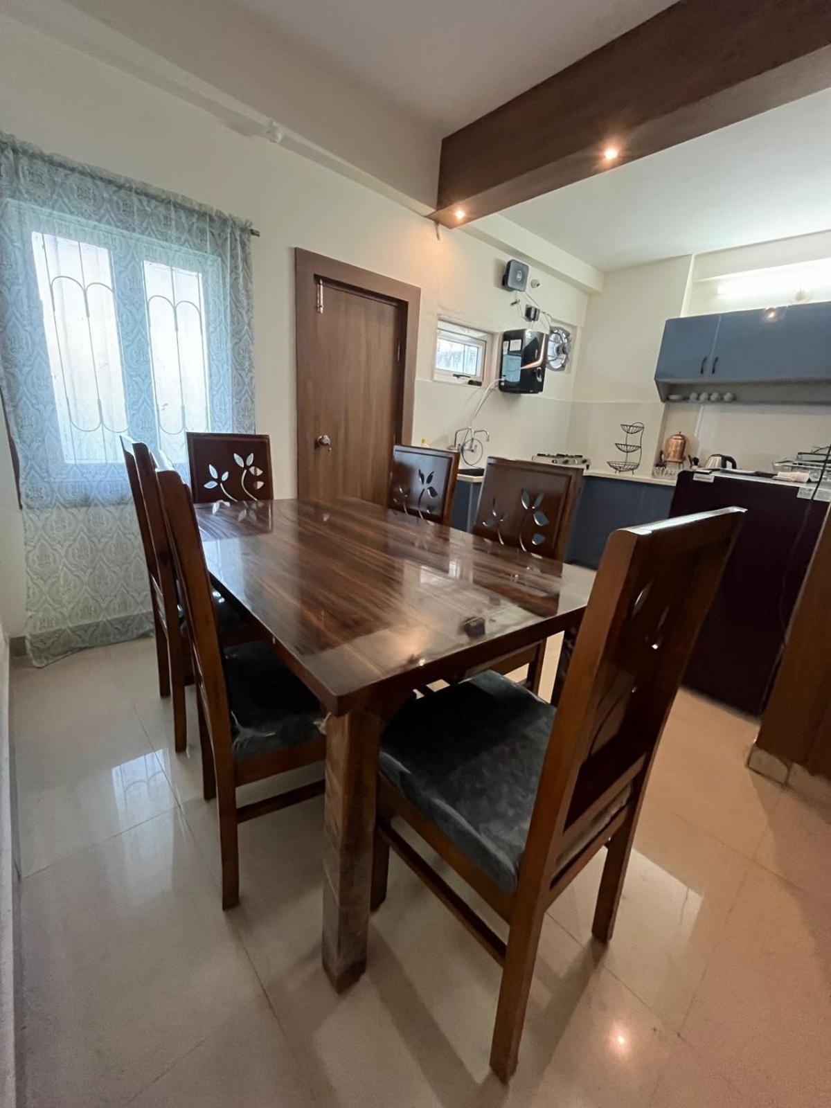 Comfy Abode Banjara Hills Road No 1 Apartment