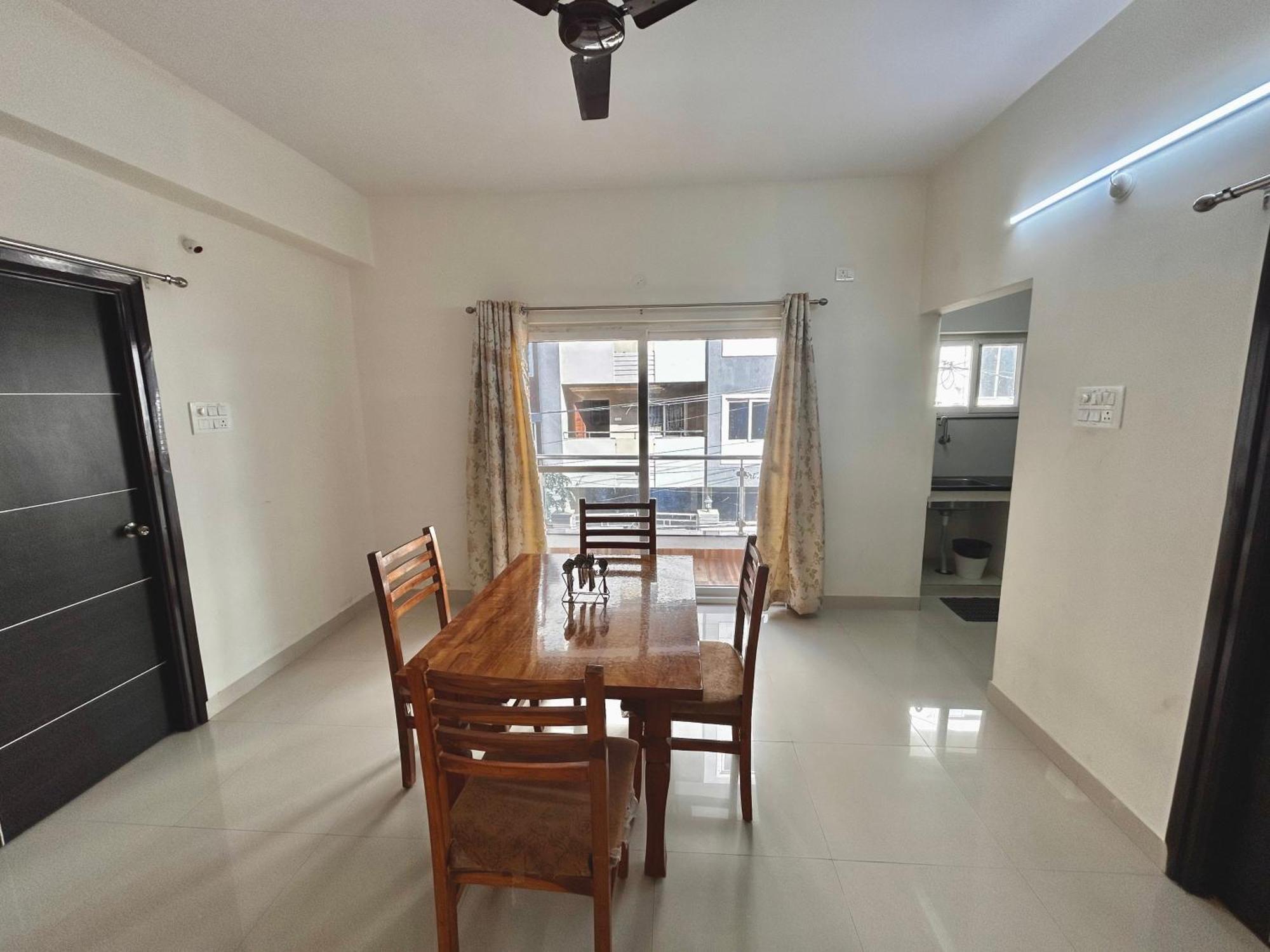 Mee Homes Madhapur Family Fully Furnished 2 Bhk Premium Flats *