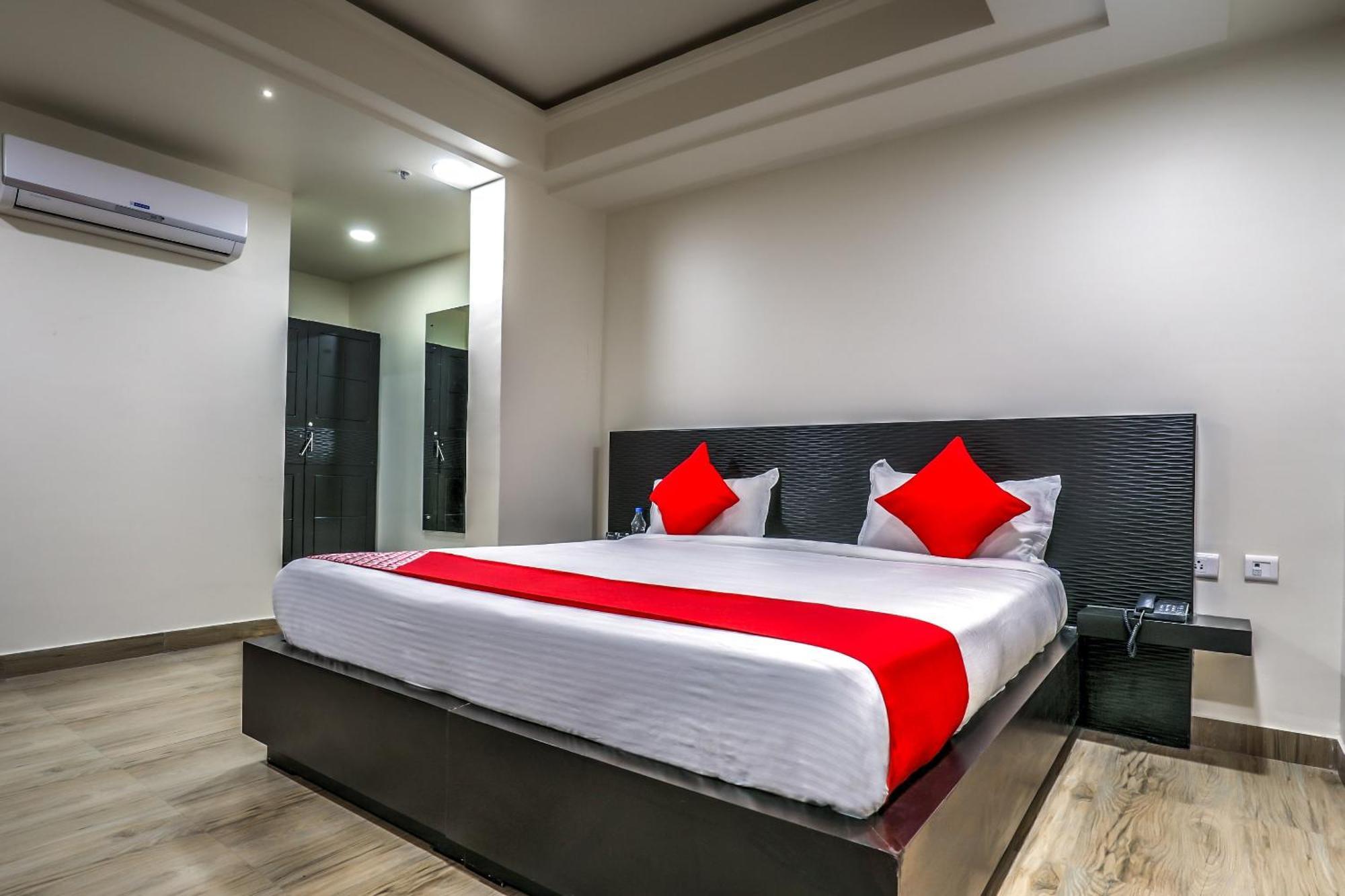Hotel O Ulavcharu