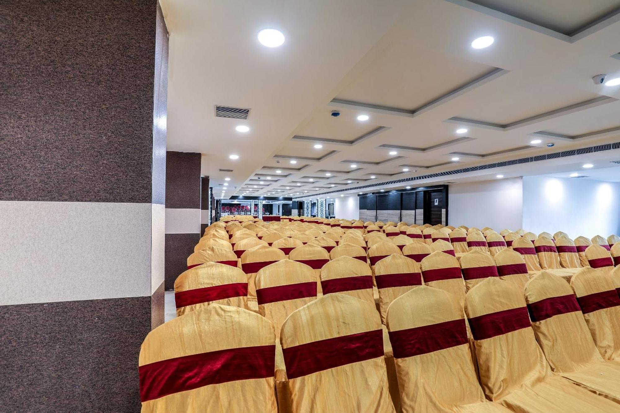O Ulavcharu Hotel Hyderabad