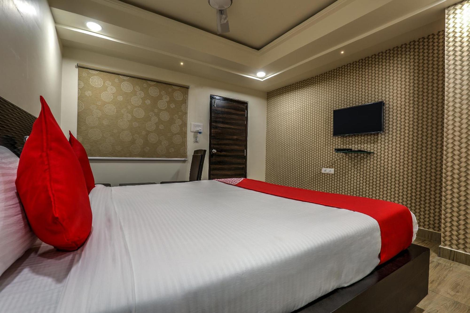 Hotel O Ulavcharu Hyderabad