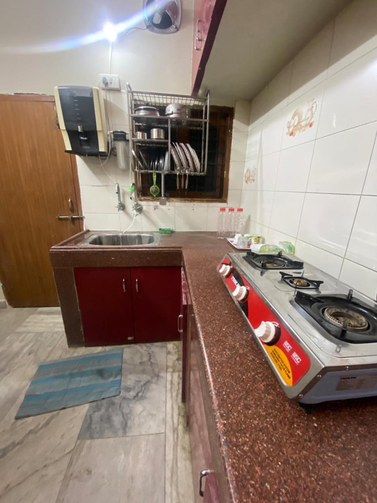 Modern 2bhk Flat With Large Living Dinning And Kitchen Apartment *