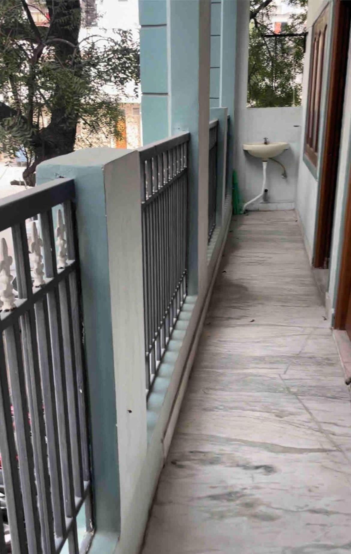 Apartment Modern 2bhk Flat With Large Living Dinning And Kitchen Hyderabad