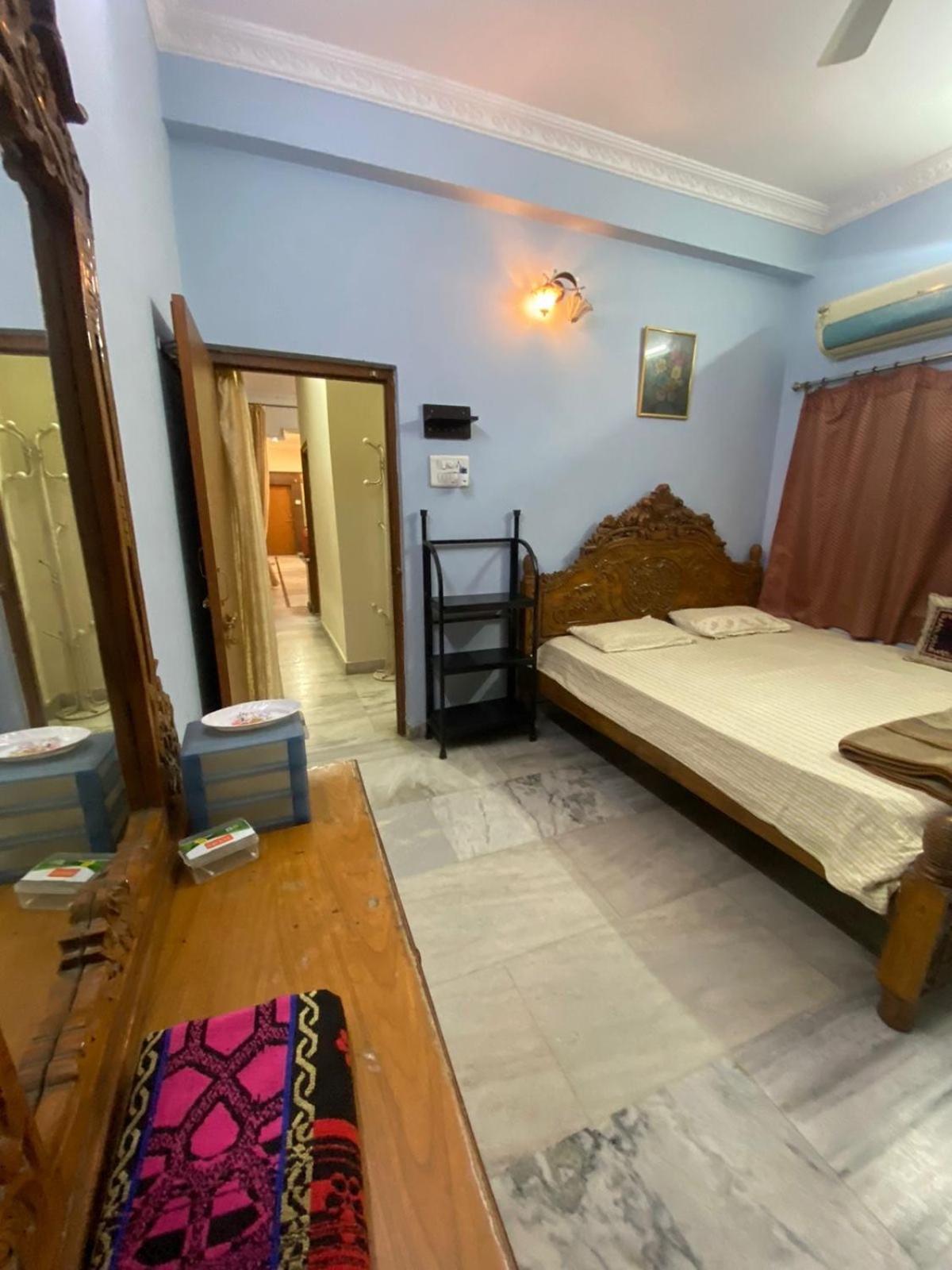 Modern 2bhk Flat With Large Living Dinning And Kitchen Apartment