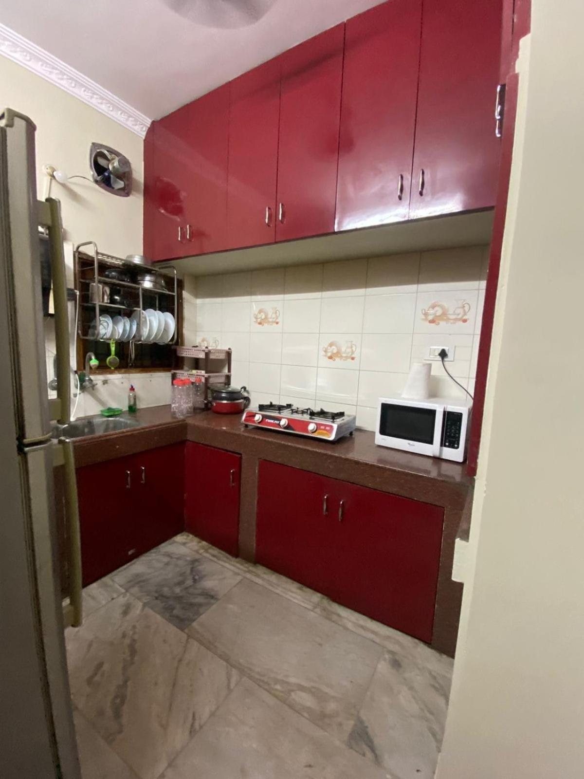 Modern 2bhk Flat With Large Living Dinning And Kitchen * Hyderabad