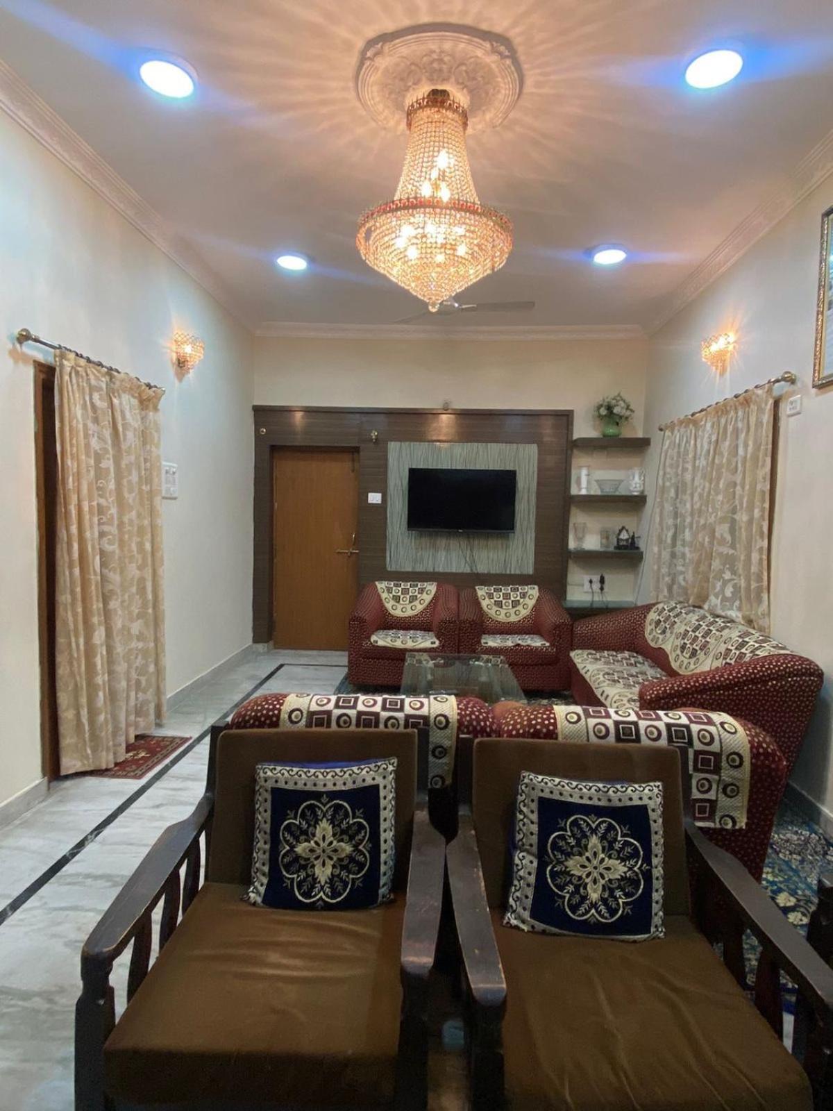 Modern 2bhk Flat With Large Living Dinning And Kitchen Apartment *