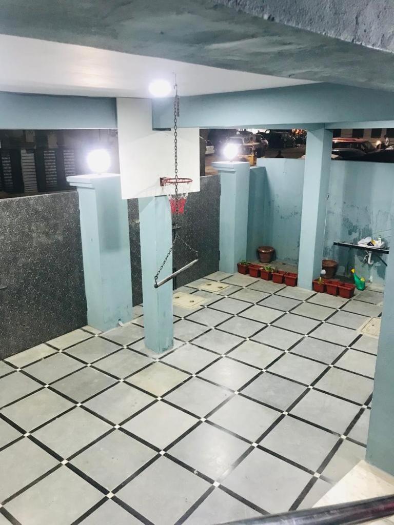Apartment Modern 2bhk Flat With Large Living Dinning And Kitchen Hyderabad