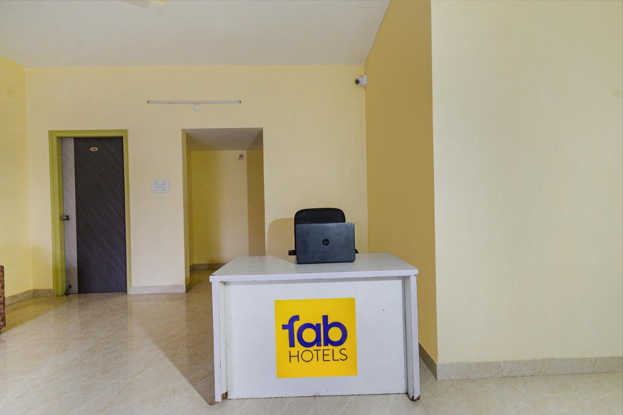 Fabhotel Rk - Nr U S Consulate, Financial District Hotel Hyderabad