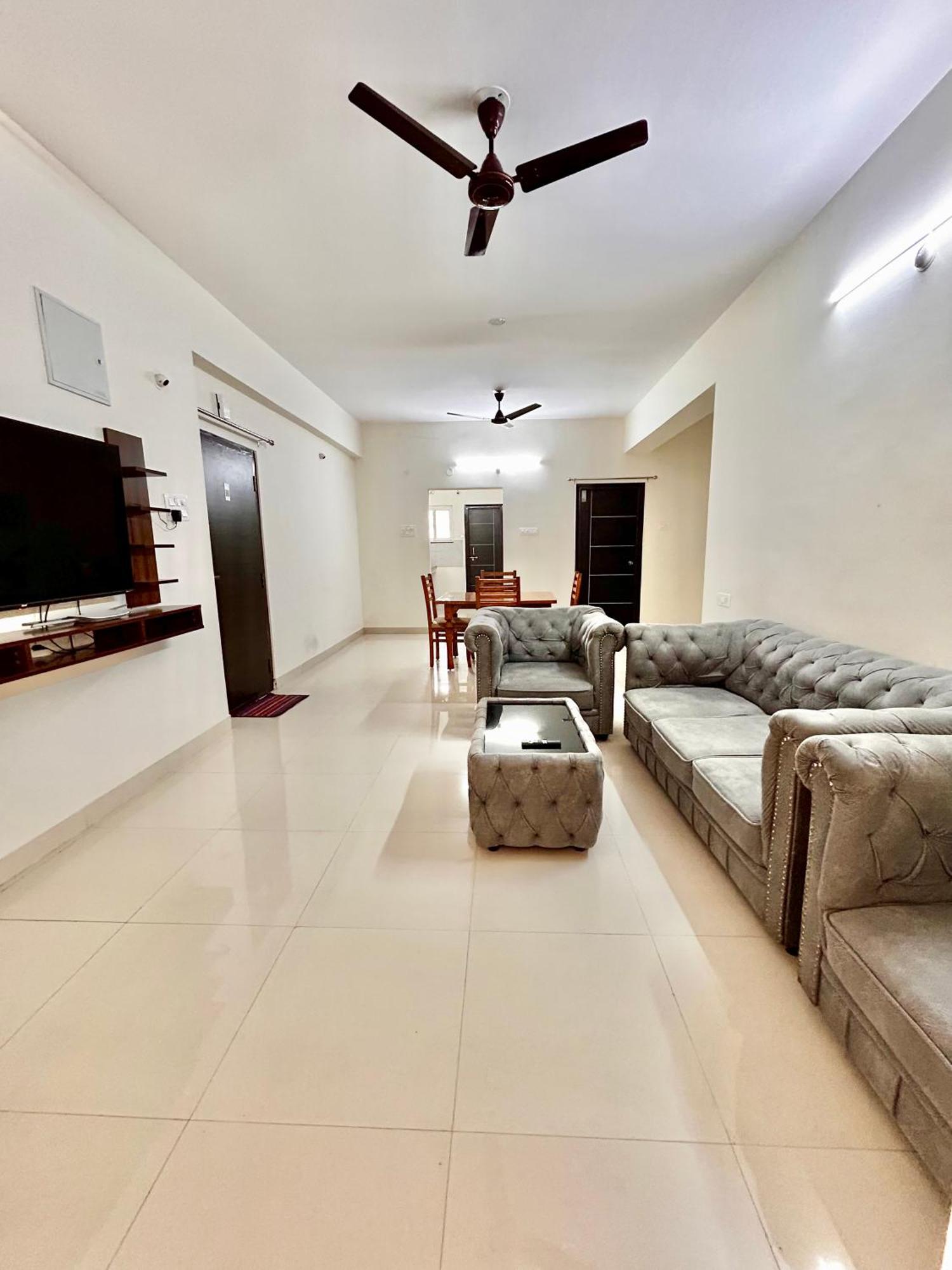 Apartment Mee Homes Madhapur Family Fully Furnished 2 Bhk Premium Flats 302 *