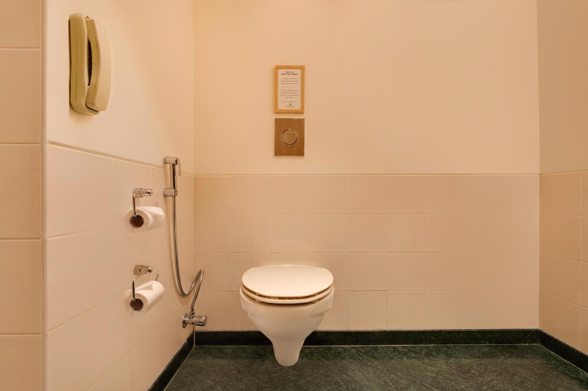 Hotel Red Fox By Lemon Tree Hotels, Hyderabad