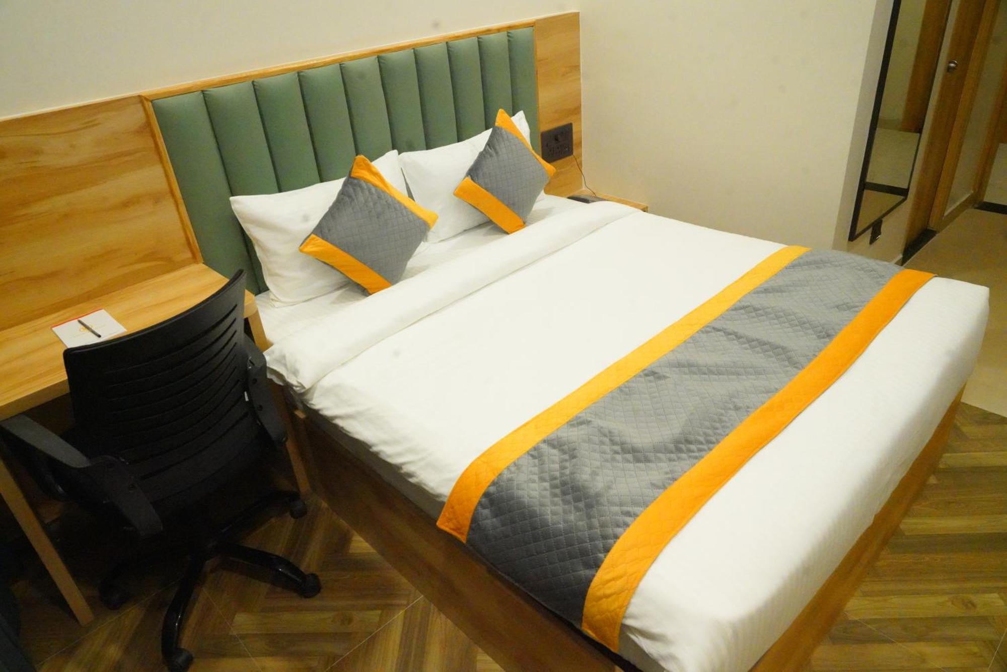 Hotel Lemonridge Kphb Hyderabad