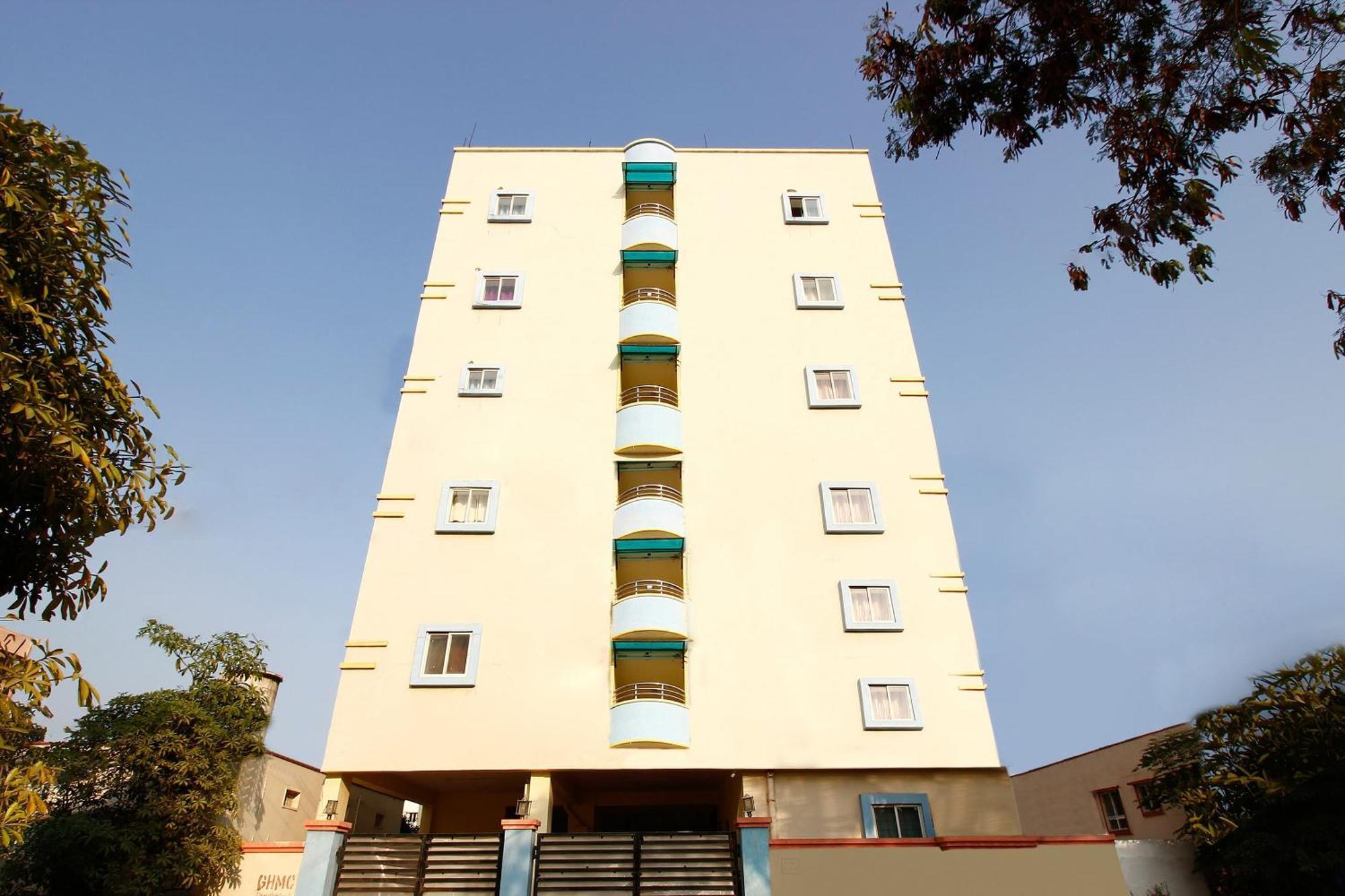 Super O Golden Hive Madhapur Near Shilparamam Hotel 3*