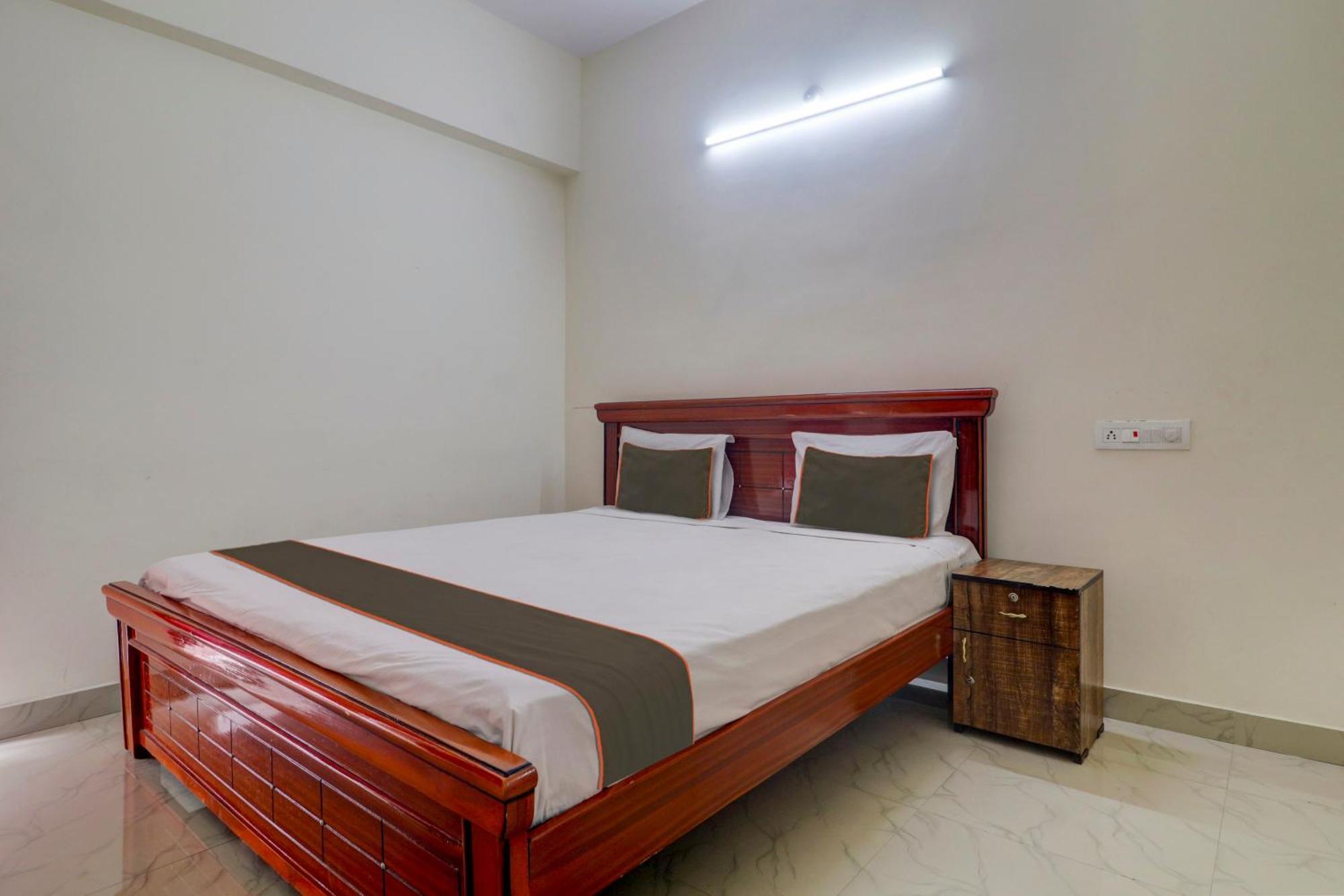 Super Collection O Manikonda Hotel
