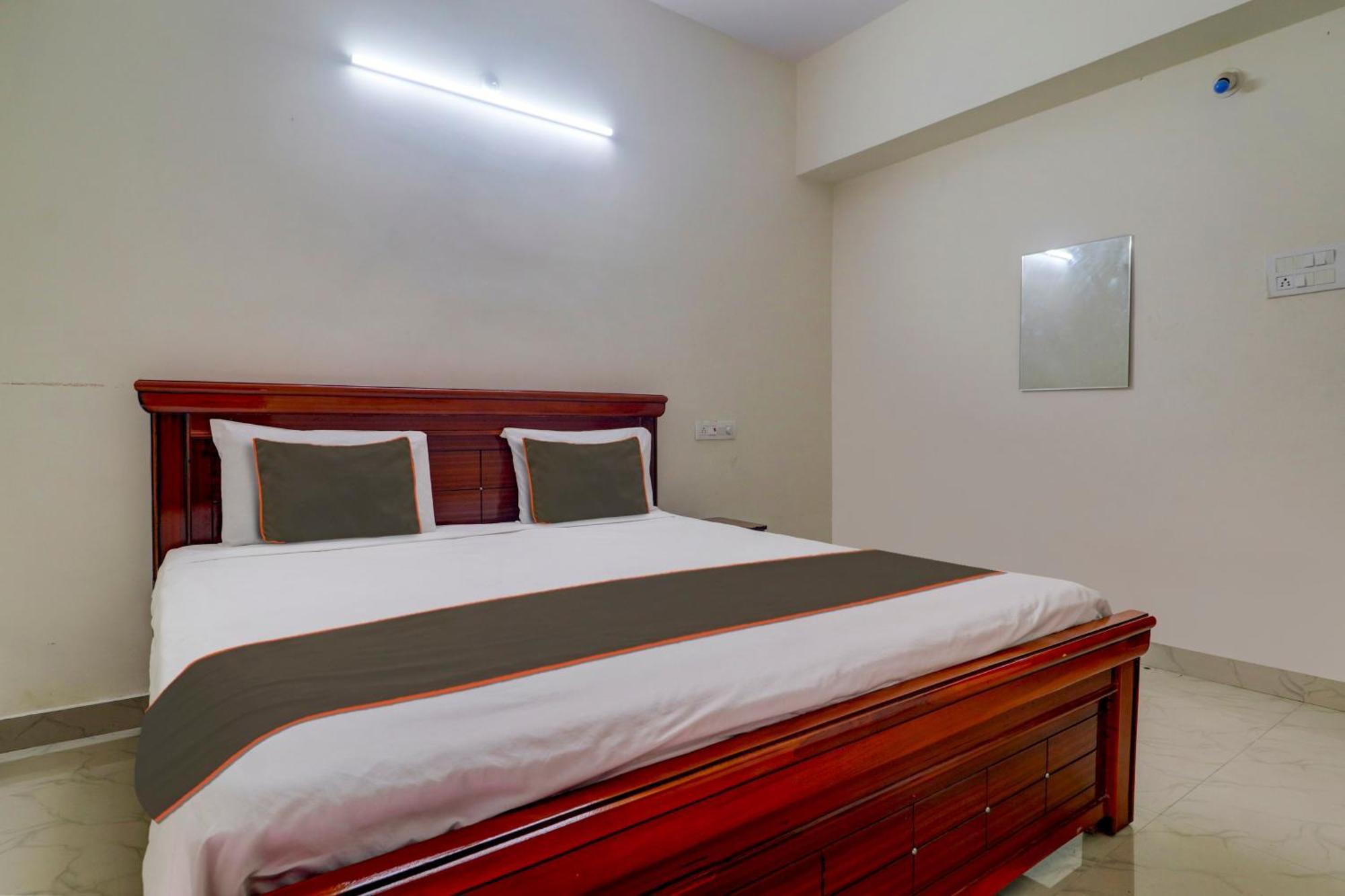 Hotel Super Collection O Manikonda Hyderabad