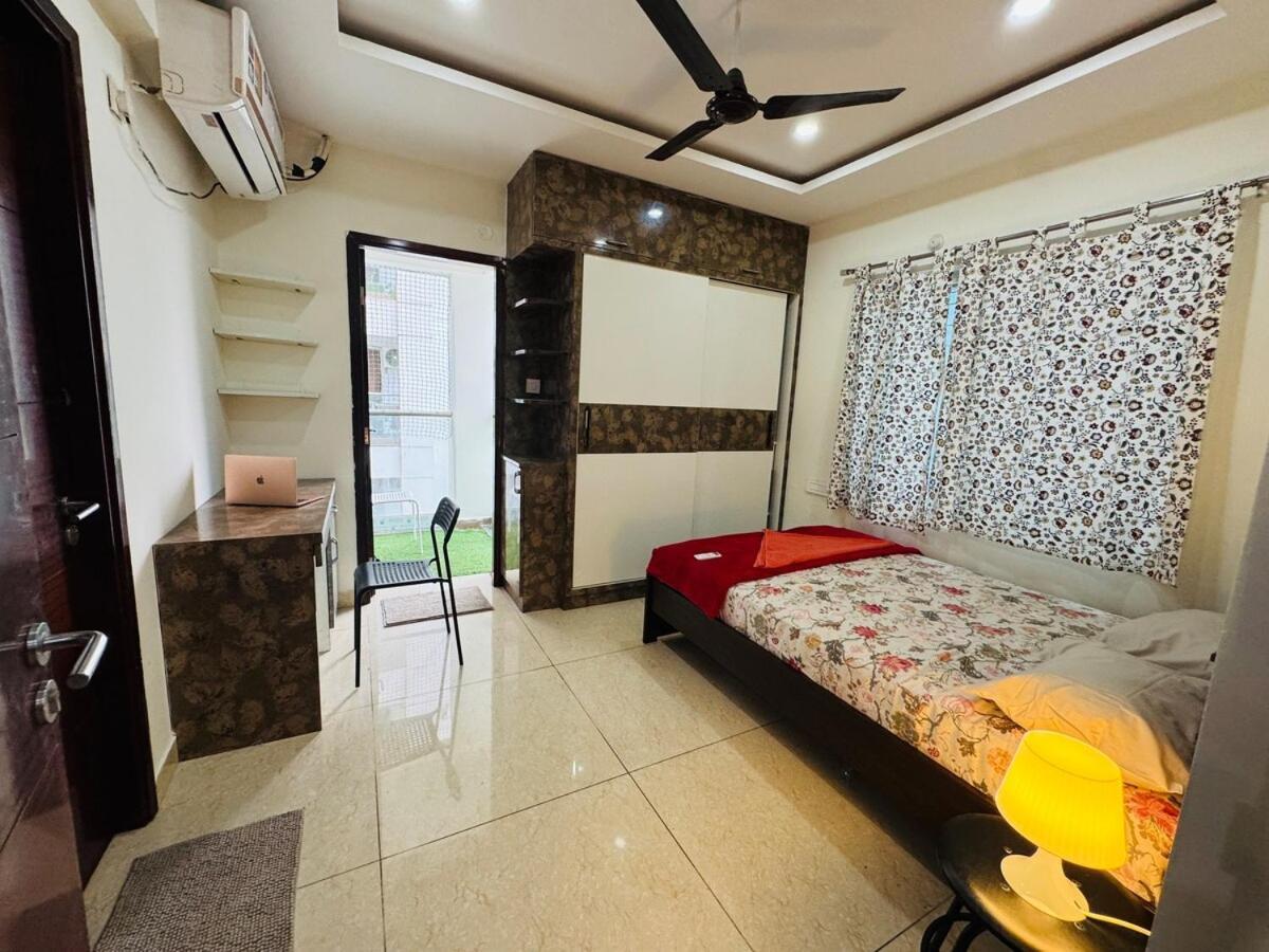 Modern Luxurious Sky 3bhk Nanakramguda Apartment *