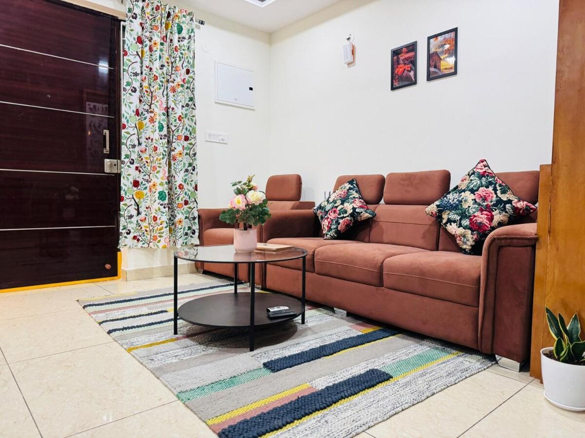 Modern Luxurious Sky 3bhk Nanakramguda * Hyderabad