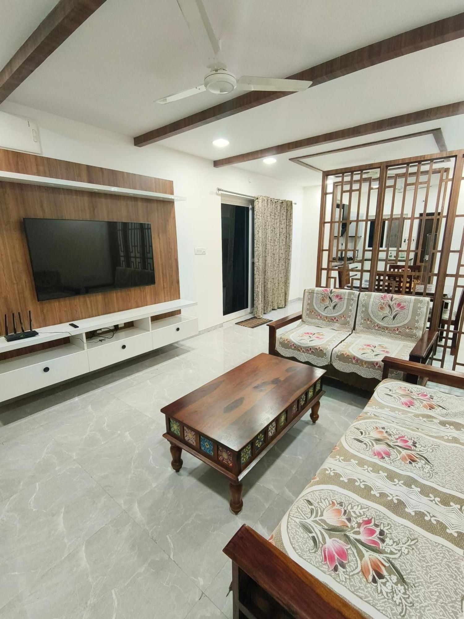 Villa Ultra-modern Fullt Furnished 2bhk Near Jntu Metro - Launched Just Now *