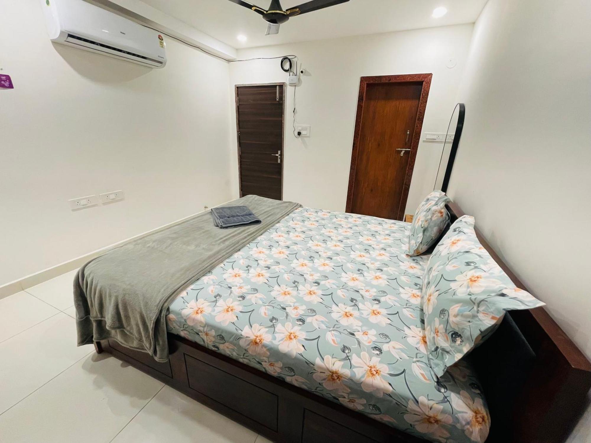 Apartment Noah Suits-2bhk Nearusconsulate