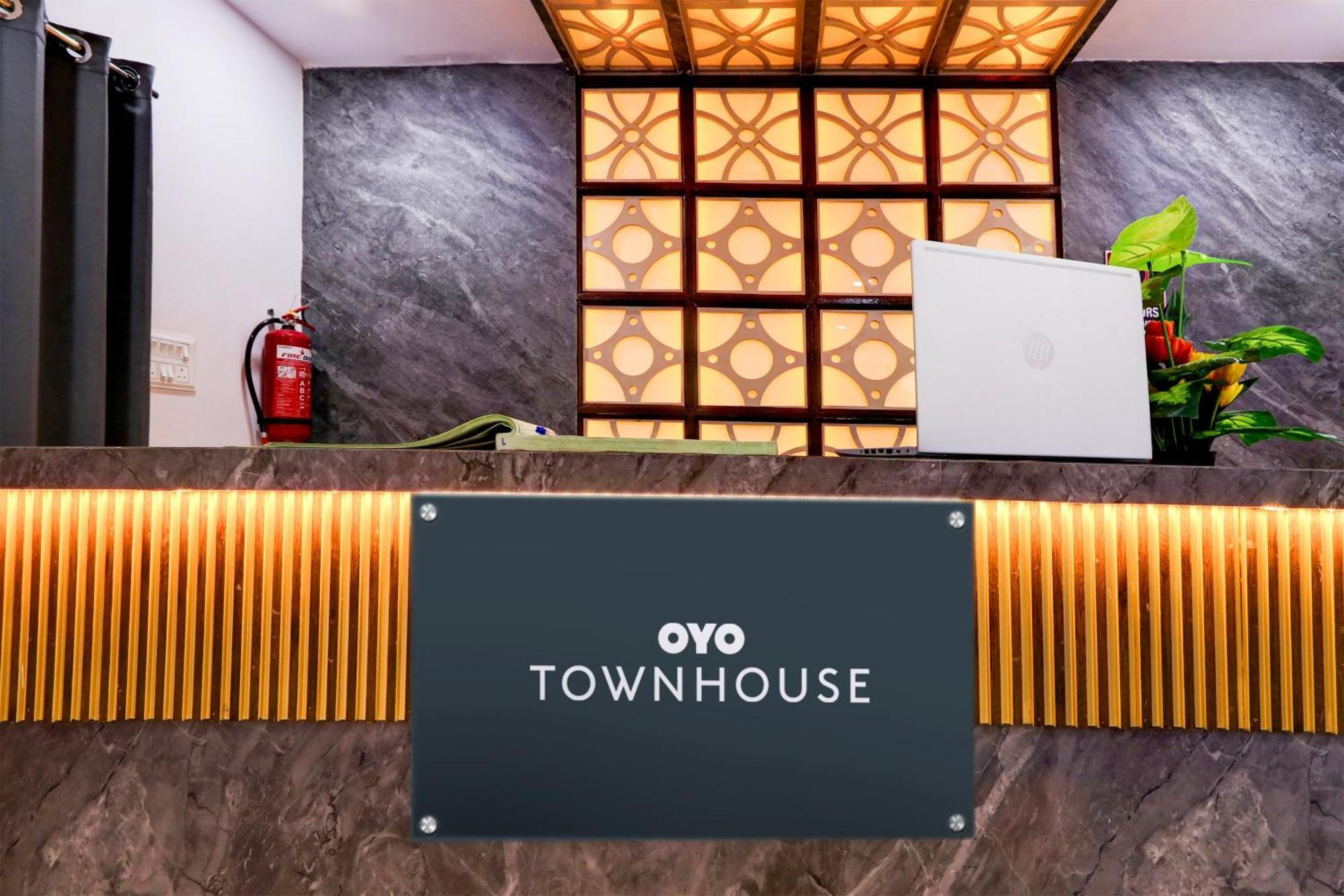 Super Townhouse Sr Luxury 3* Hyderabad