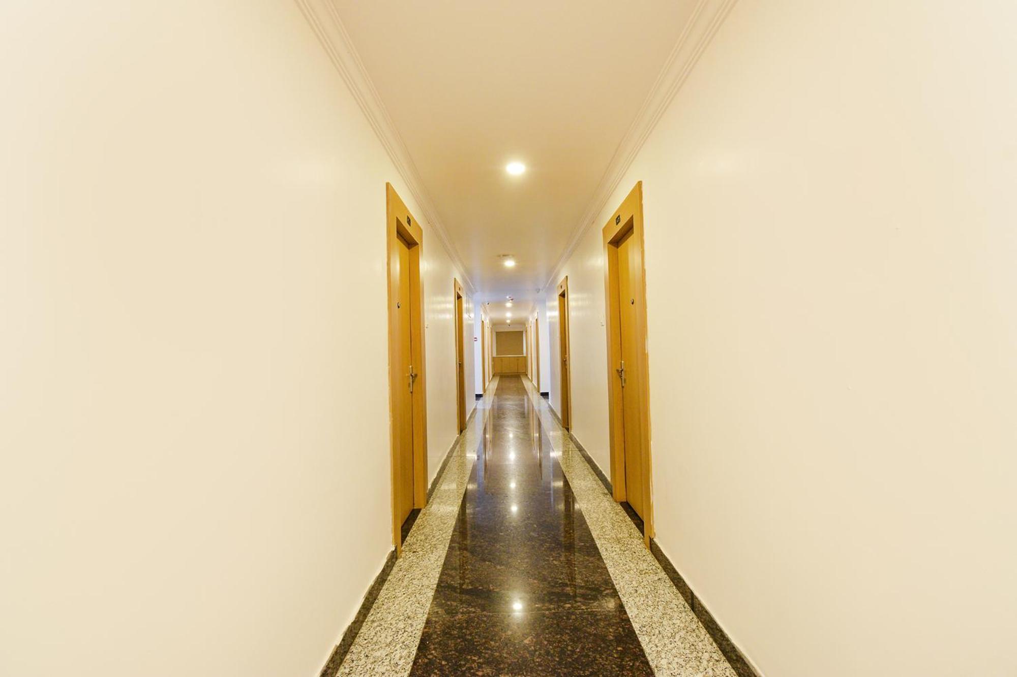 Fabhotel Cinco Primera Nr Lv Prasad, Banjara Hills Hyderabad