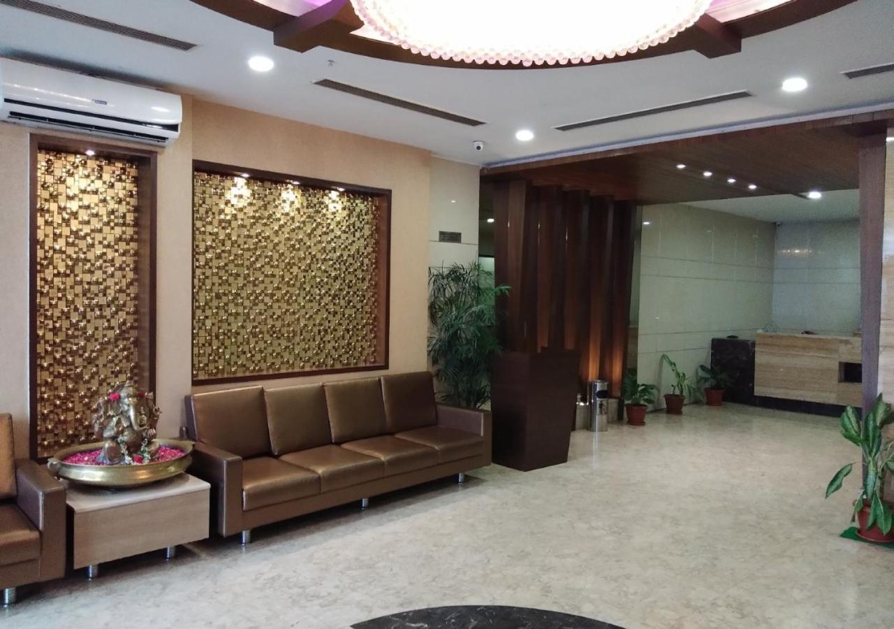 Kinara Grand Hotel 2*