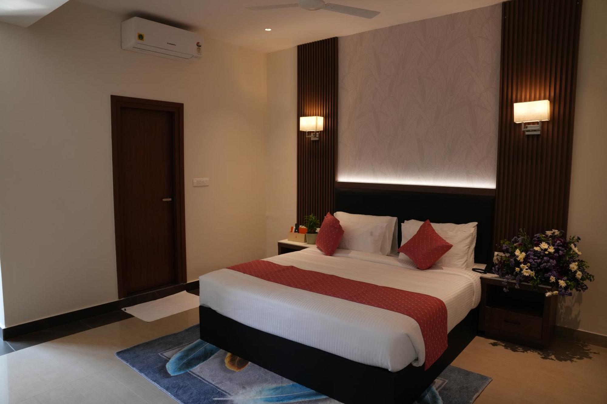 The Orange - Narsingi, Hotel