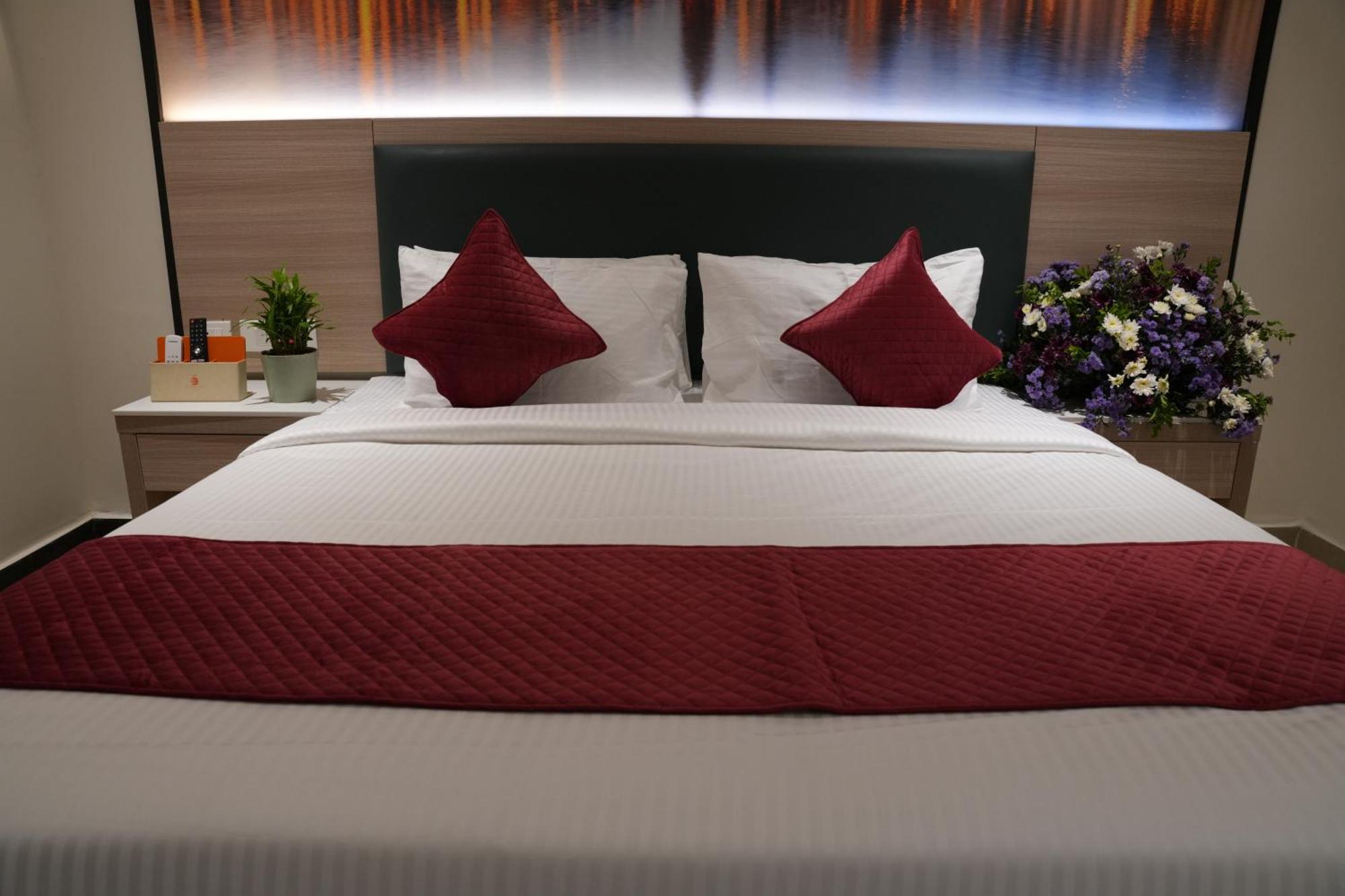 The Orange - Narsingi, Hotel