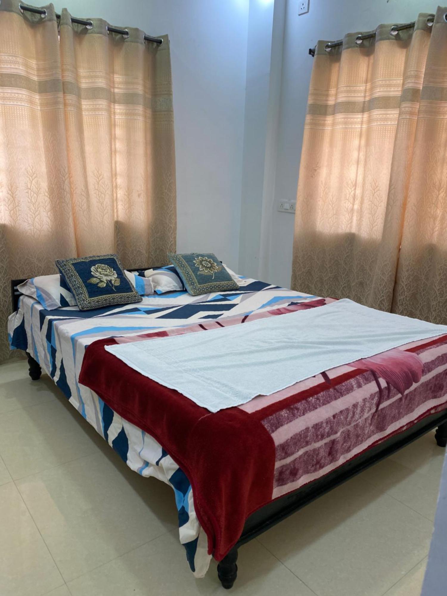 Apartment Srt Homely 3bhk With Amenities Hyderabad