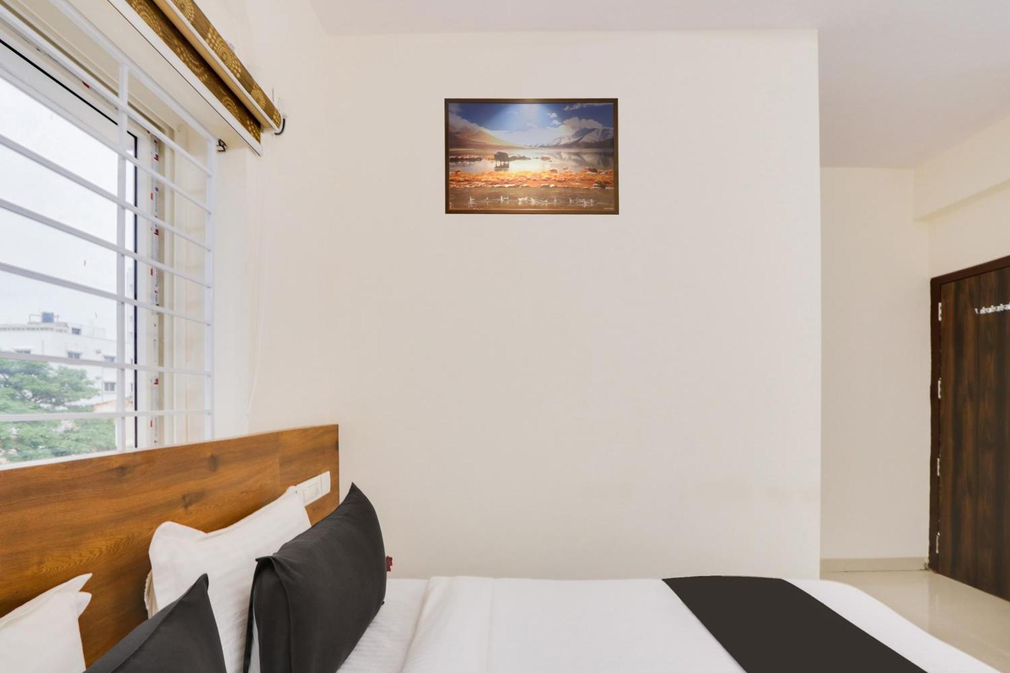 Super Townhouse Sri Nirvana Grand Hotel 4*