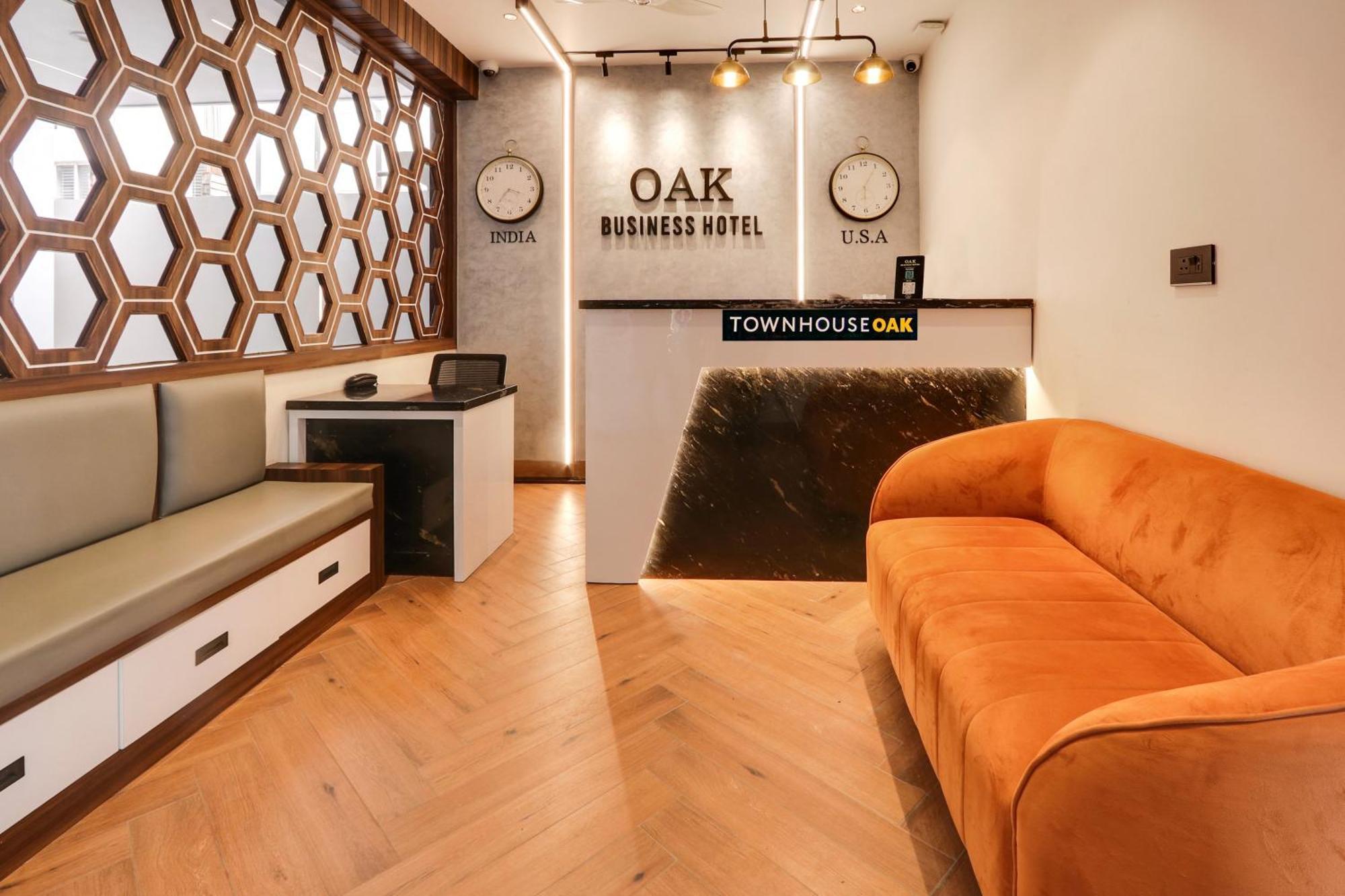 Hotel Townhouse Oak Indigo Business 3*