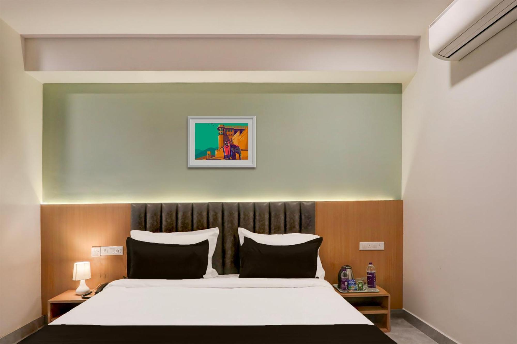 Hotel Super Townhouse Lotus Grand Hyderabad