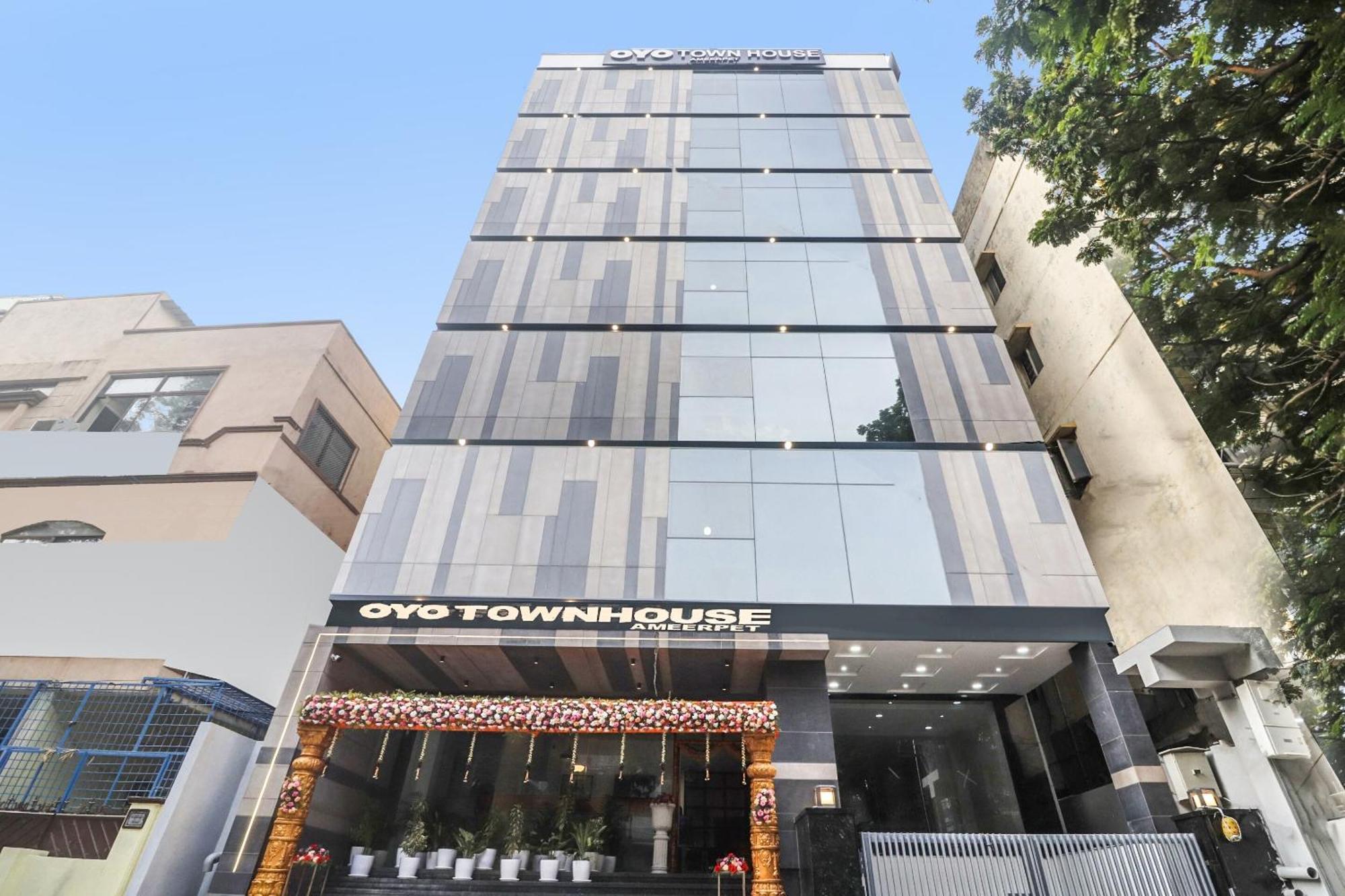 Super Townhouse Ameerpet 4* Hyderabad