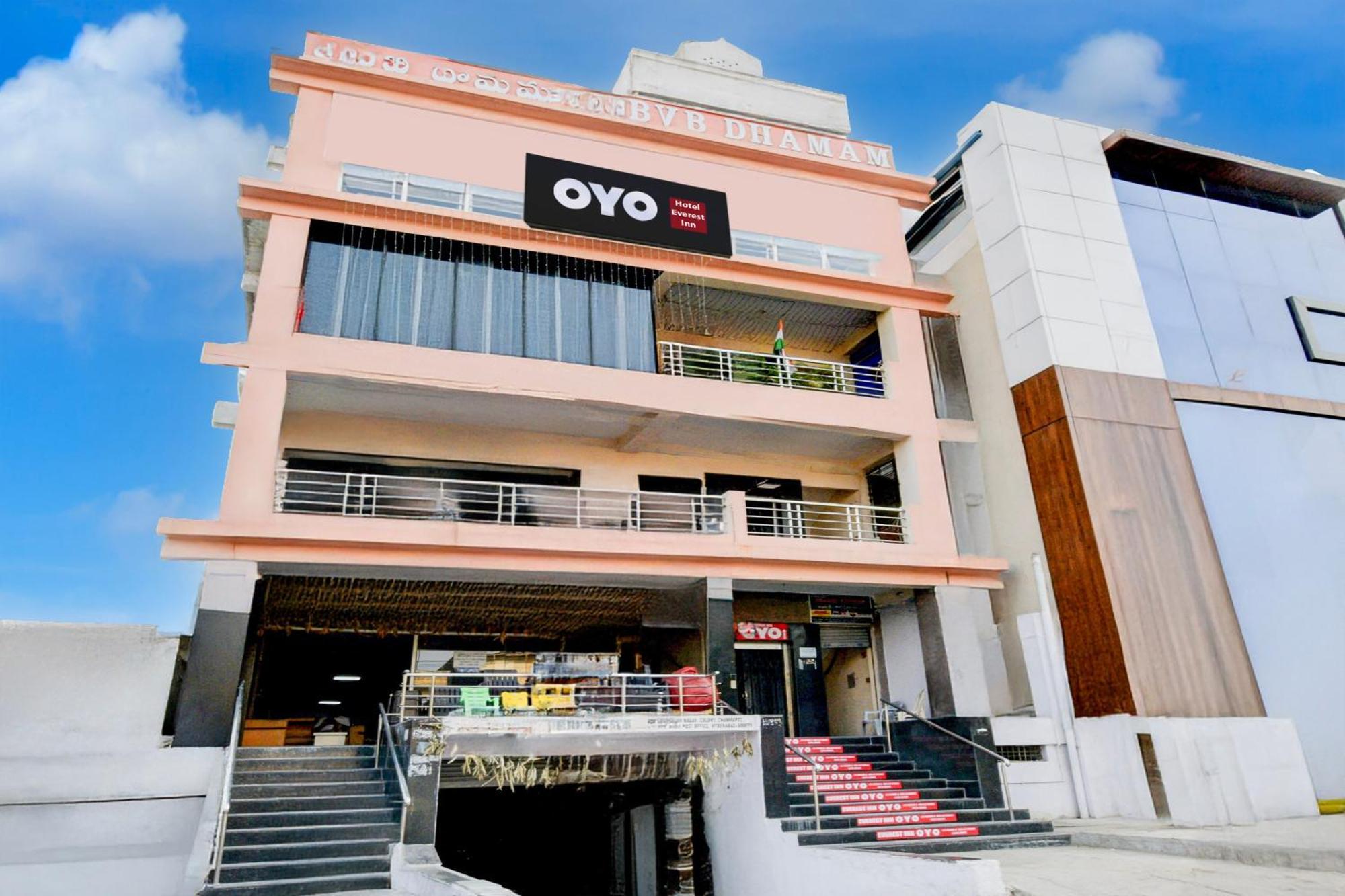 Hotel O Everest 3*
